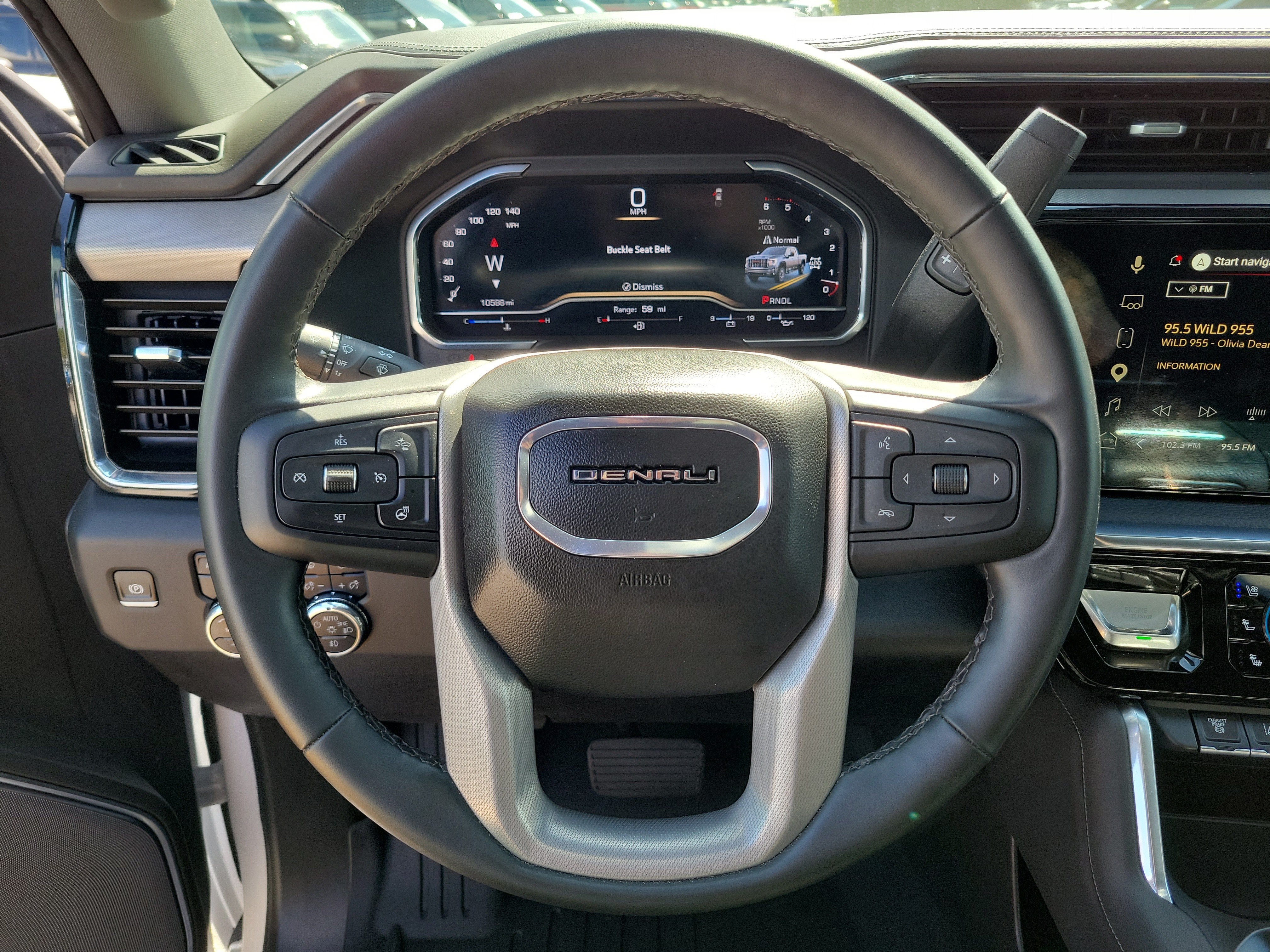 2025 GMC Sierra 2500HD Denali