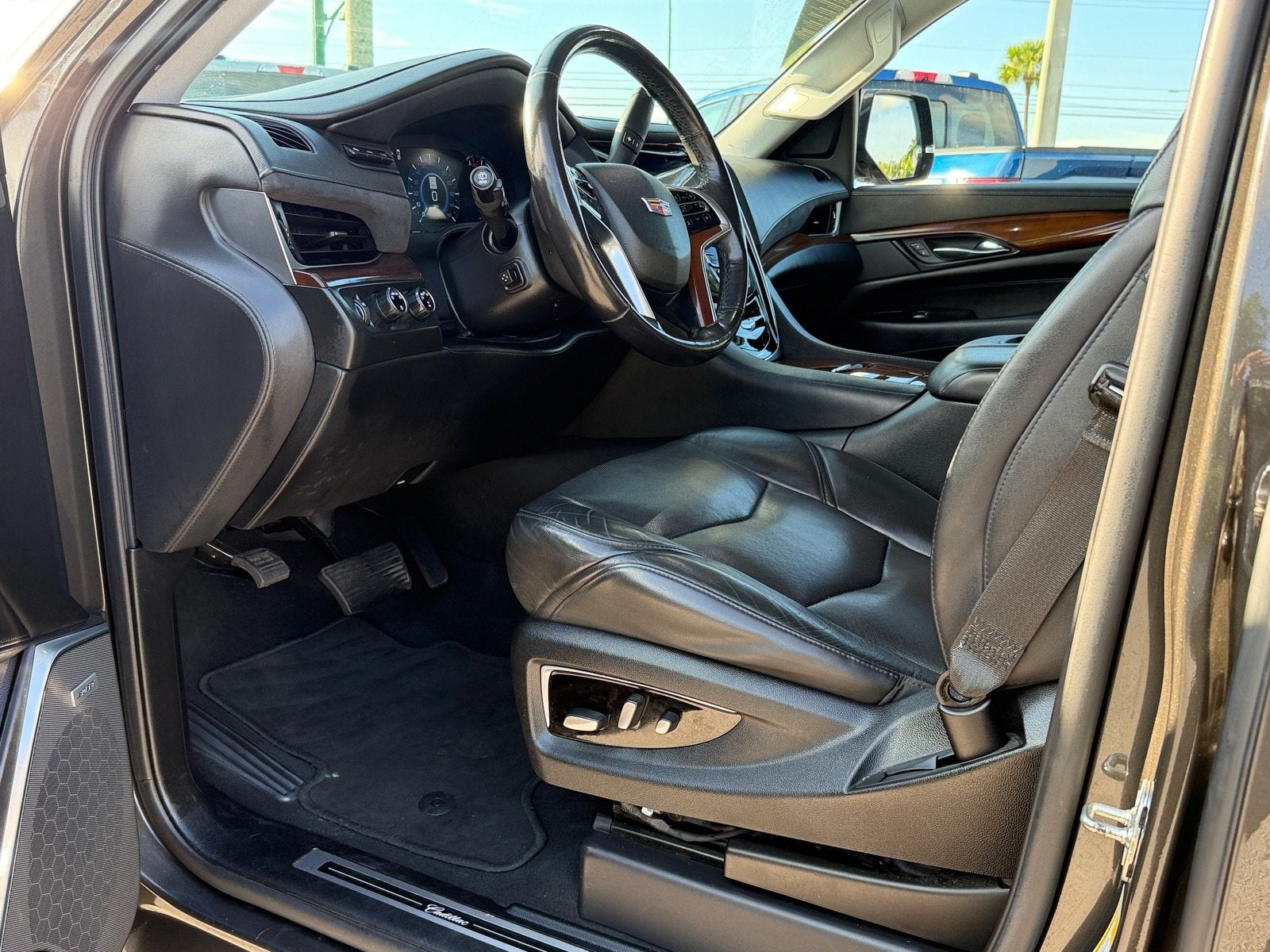 2020 Cadillac Escalade ESV Luxury