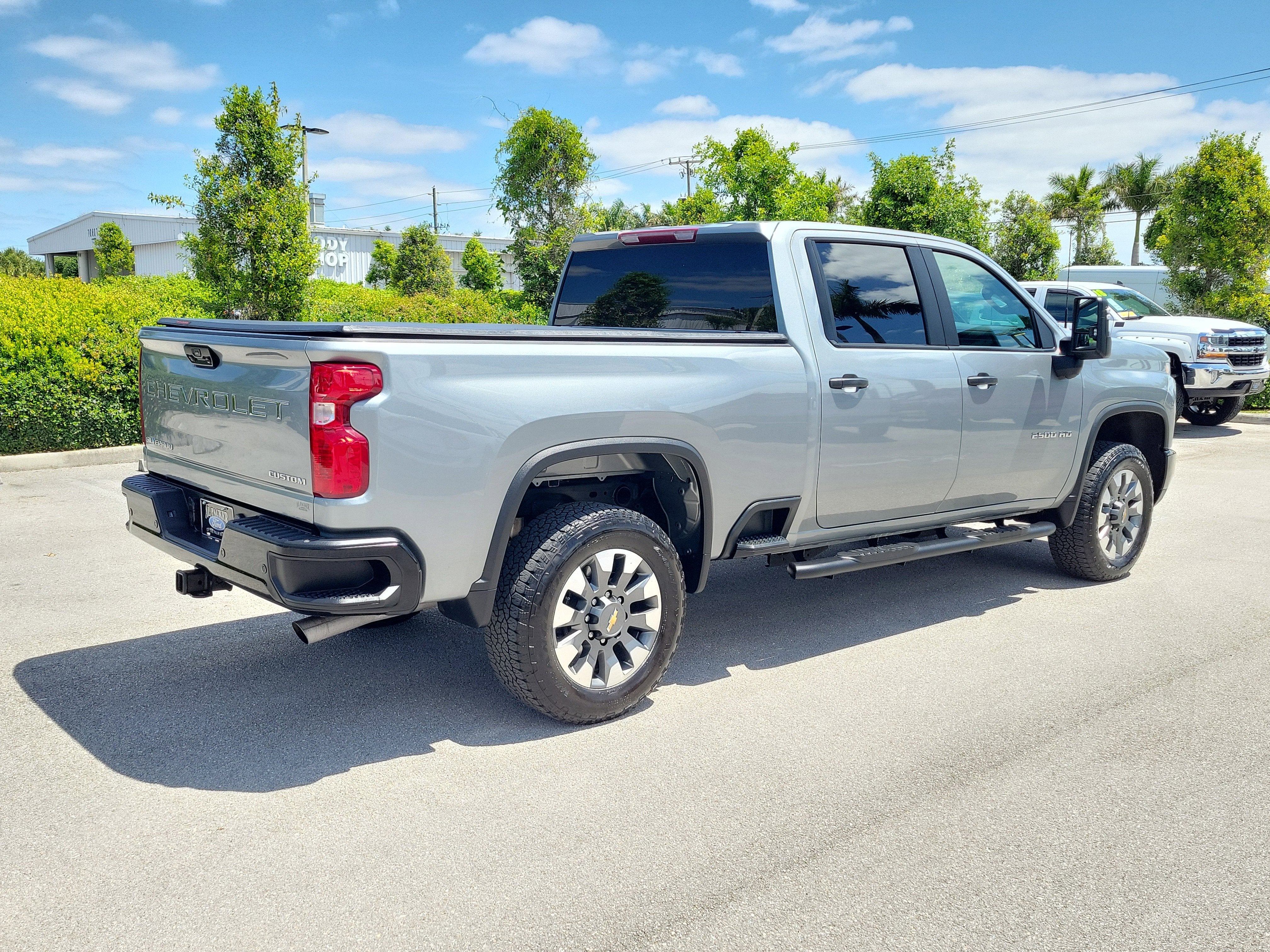 2025 Chevrolet Silverado 2500HD Custom