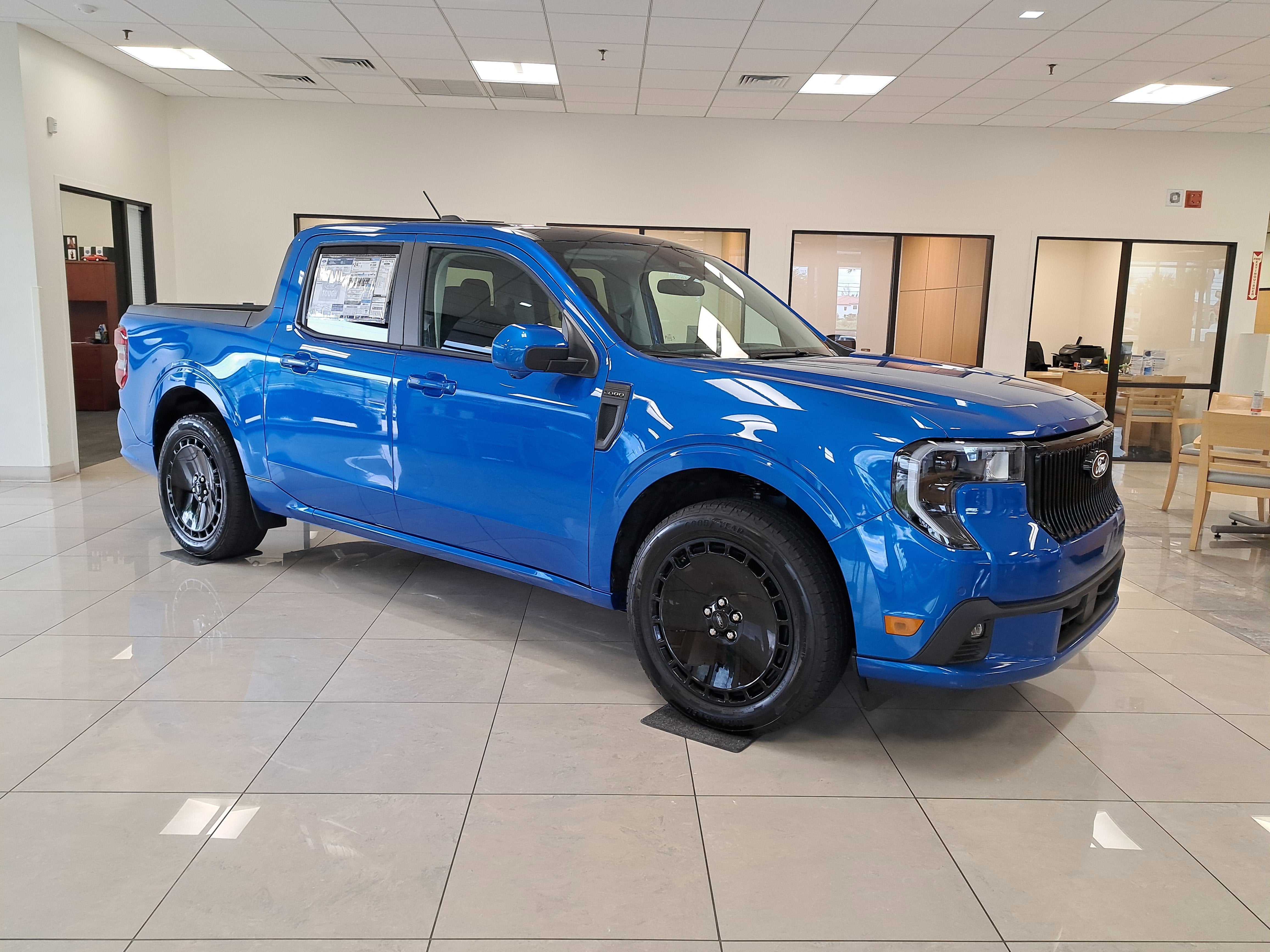 2025 Ford Maverick Lobo High