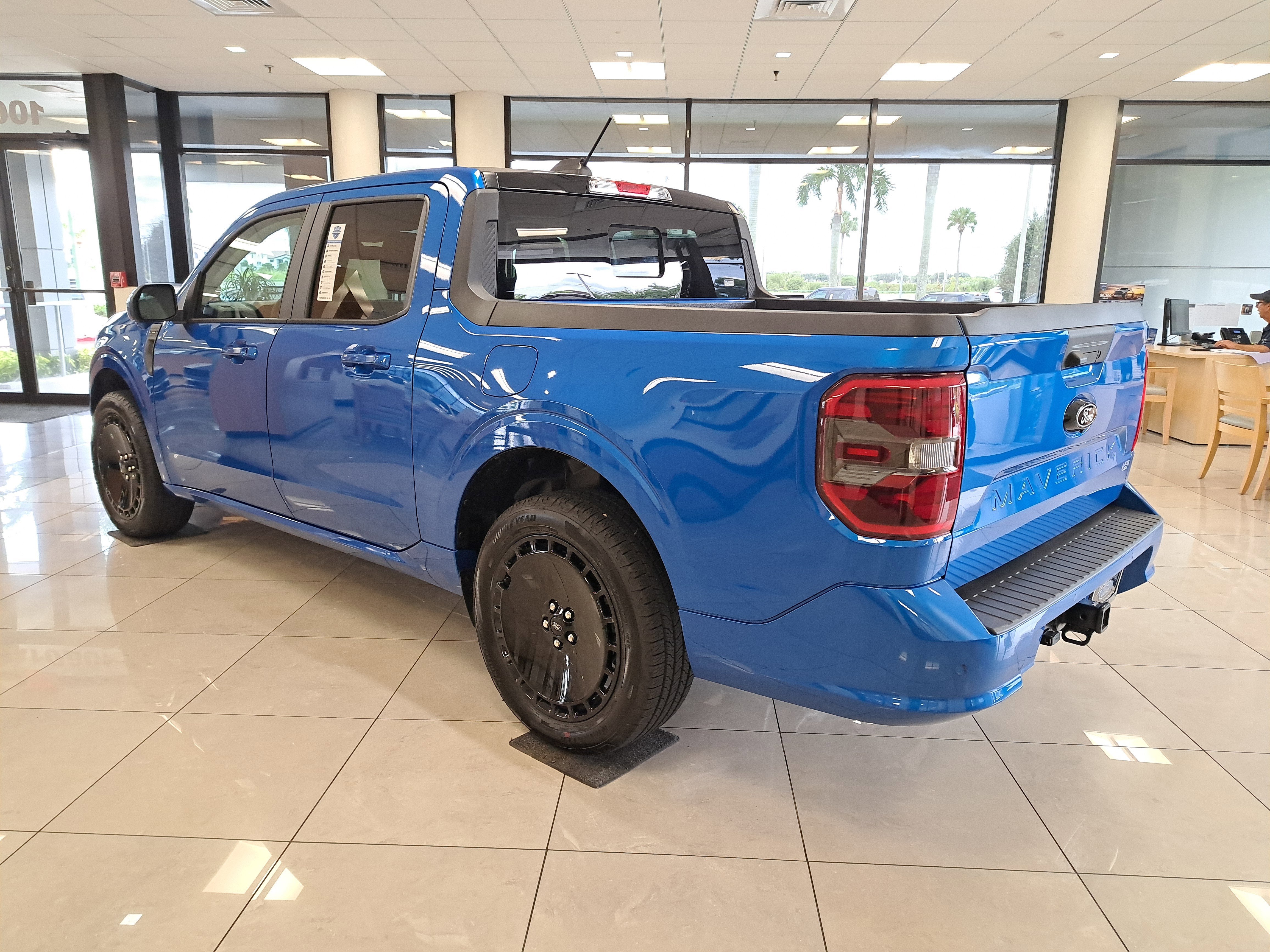 2025 Ford Maverick Lobo High