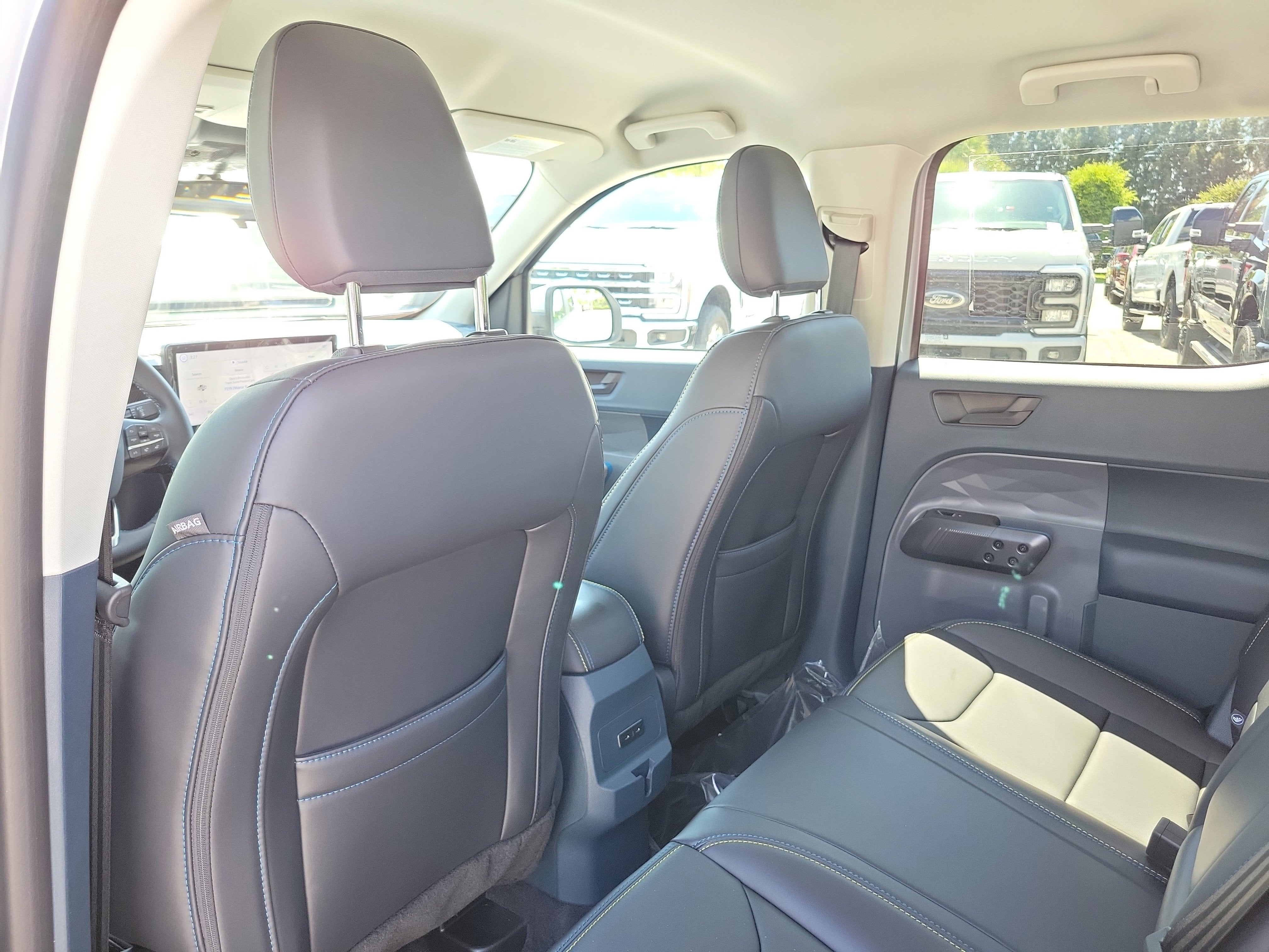 2026 Ford Maverick Lobo Standard