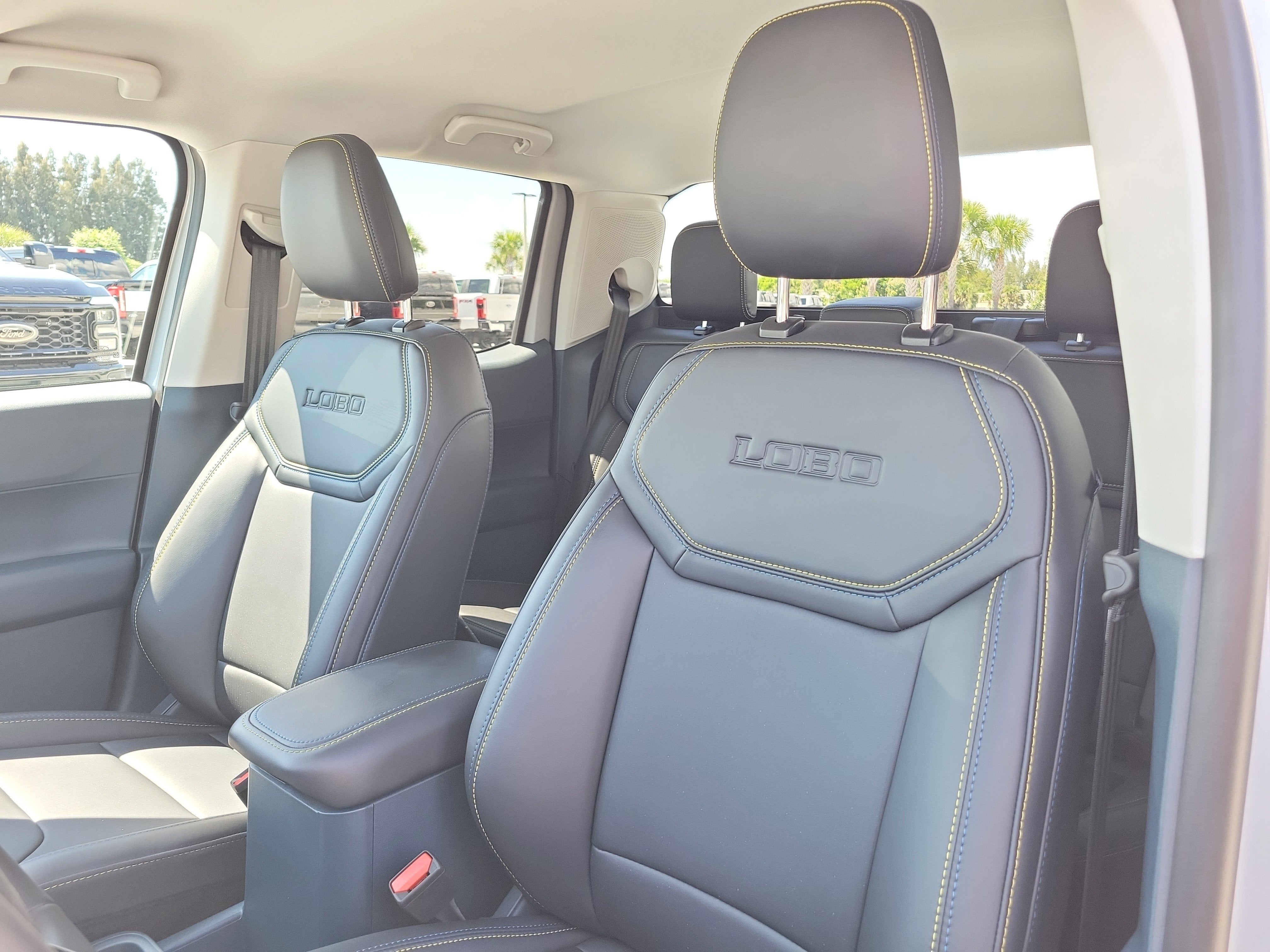 2026 Ford Maverick Lobo Standard