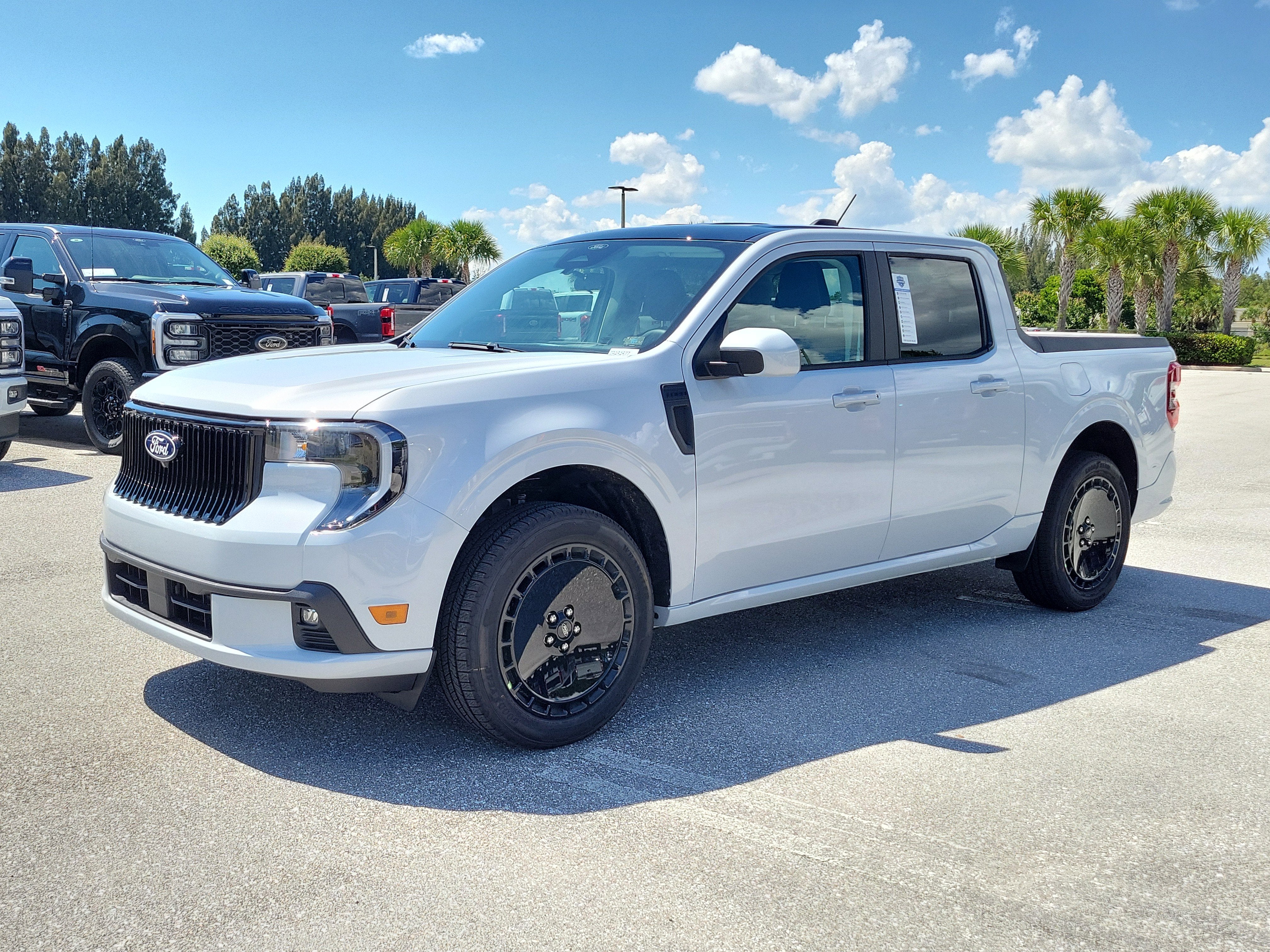 2026 Ford Maverick Lobo Standard