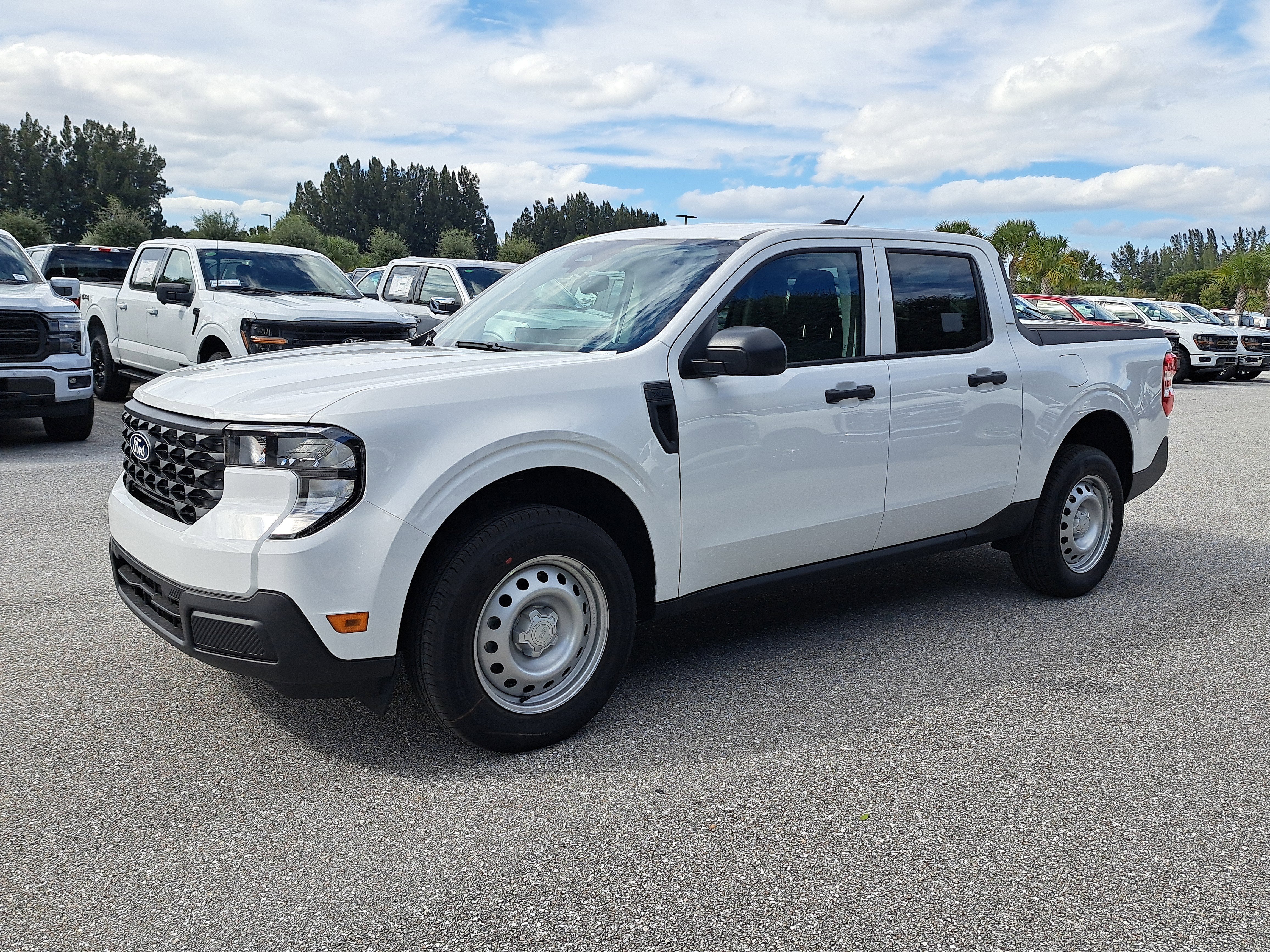 2025 Ford Maverick XL