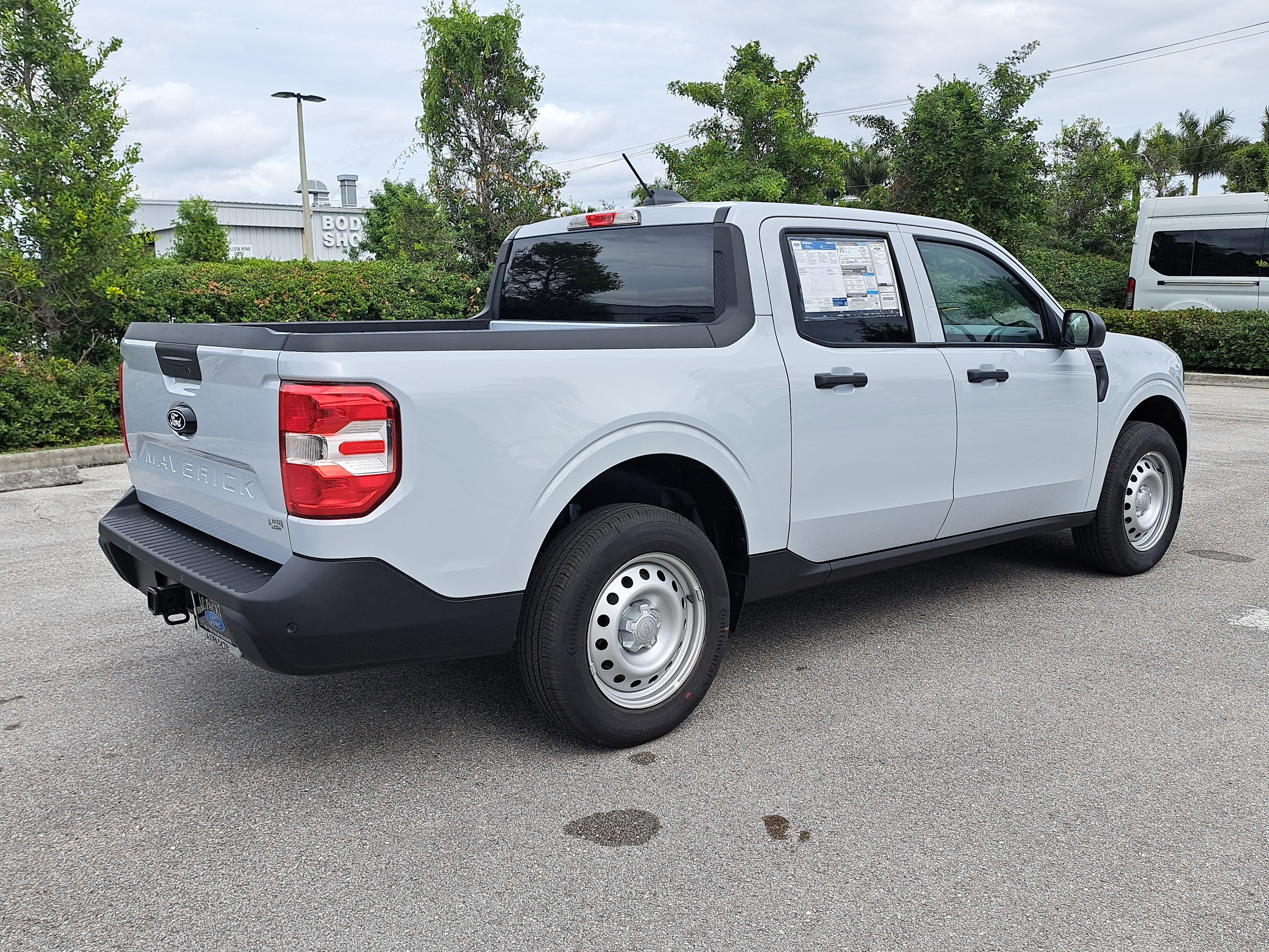 2025 Ford Maverick XL