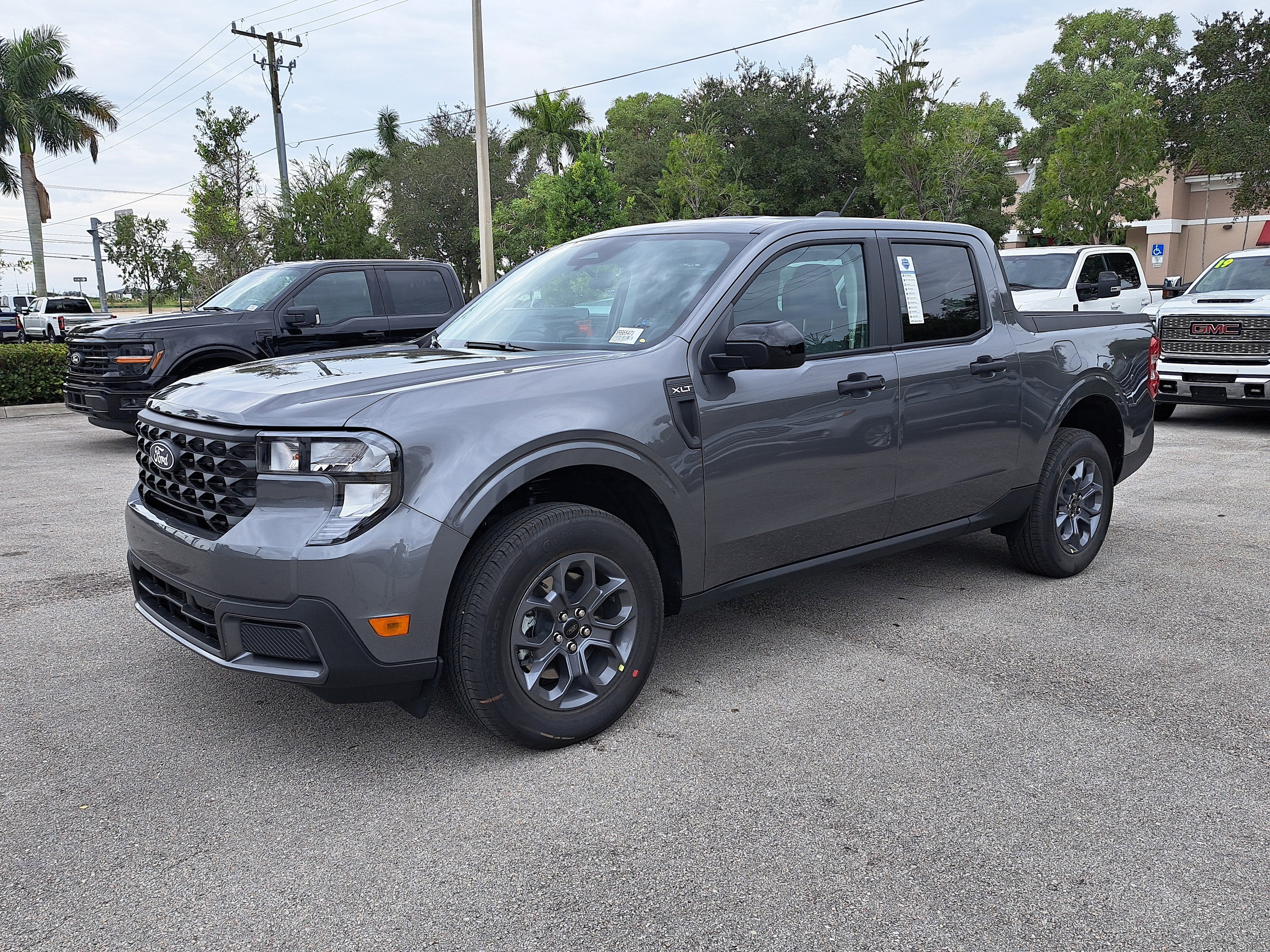 2025 Ford Maverick XLT