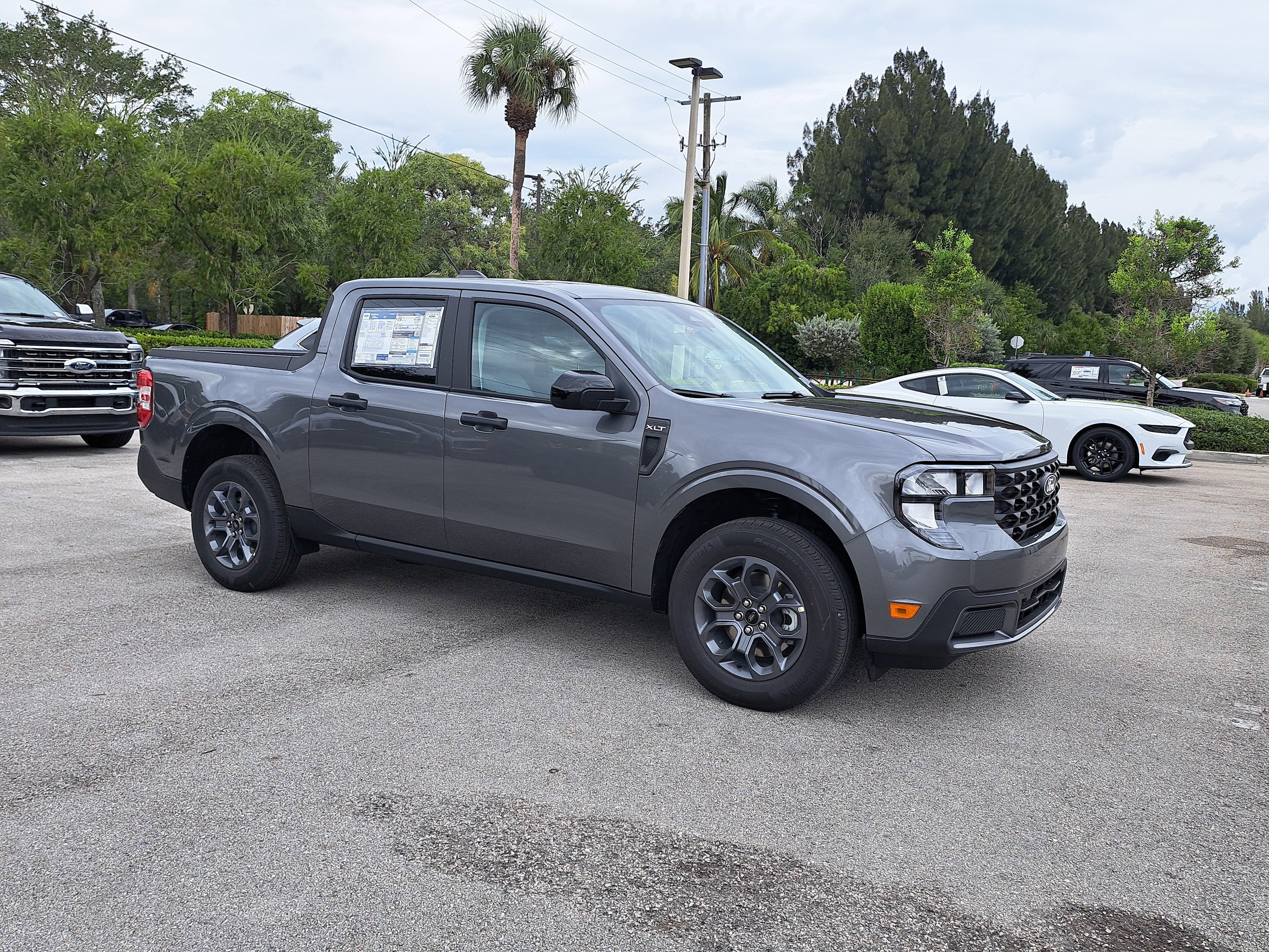 2025 Ford Maverick XLT