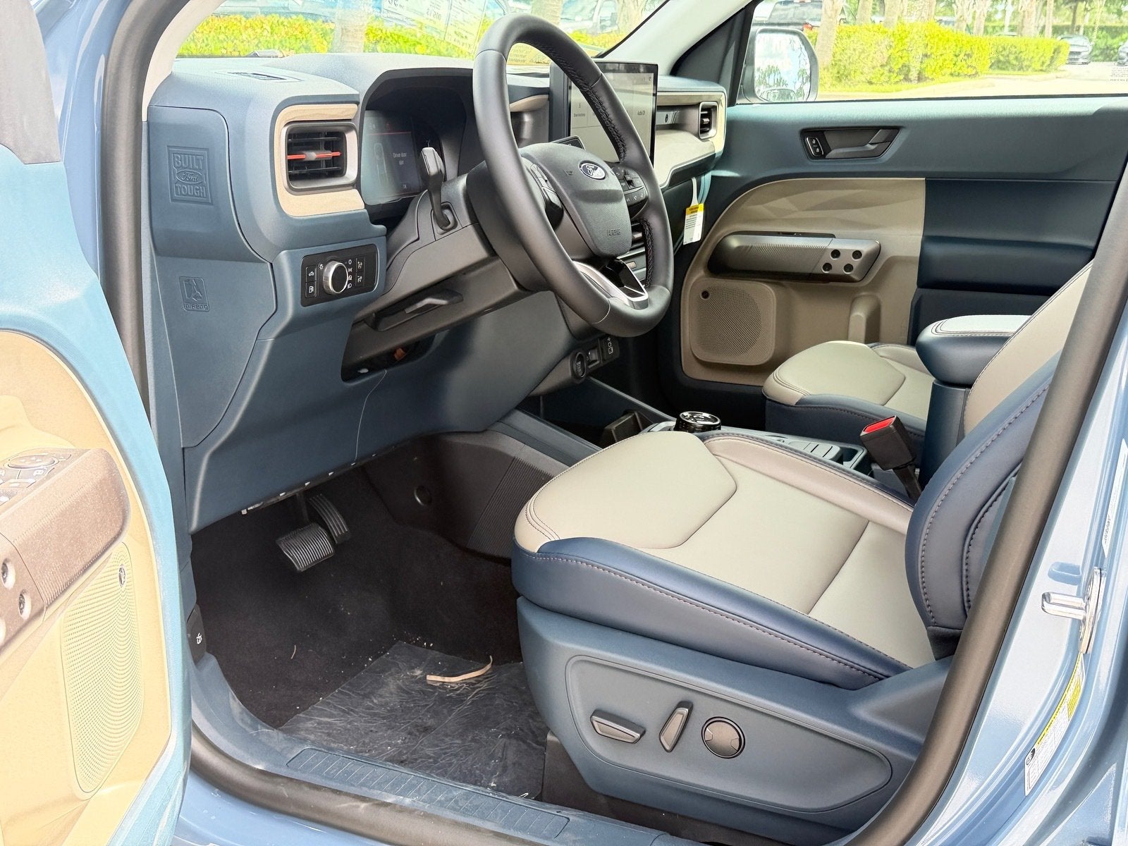 2026 Ford Maverk9ick Lariat