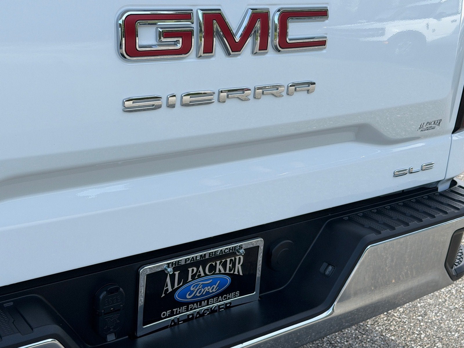 2024 GMC Sierra 1500 SLE