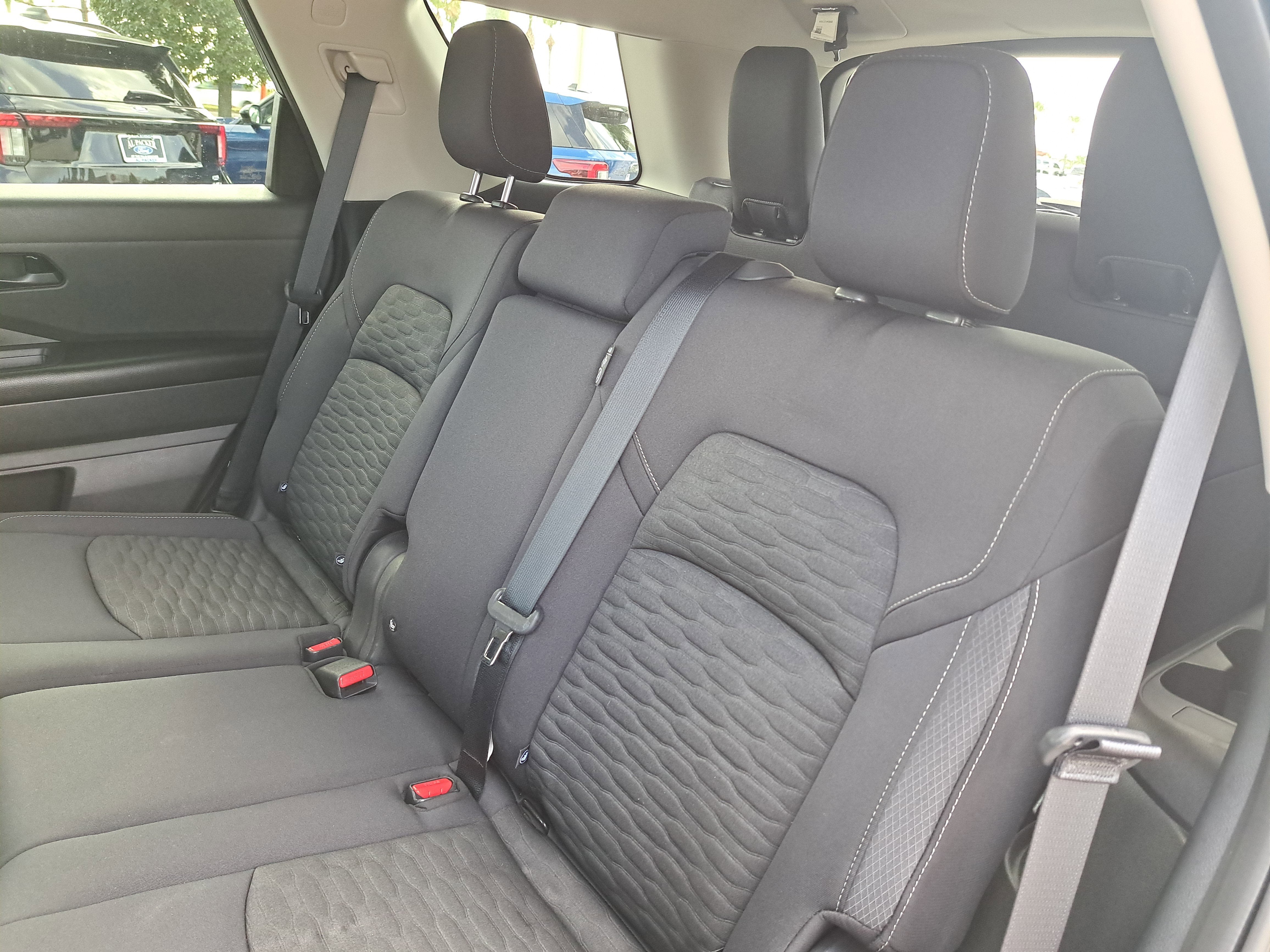 2023 Nissan Pathfinder S