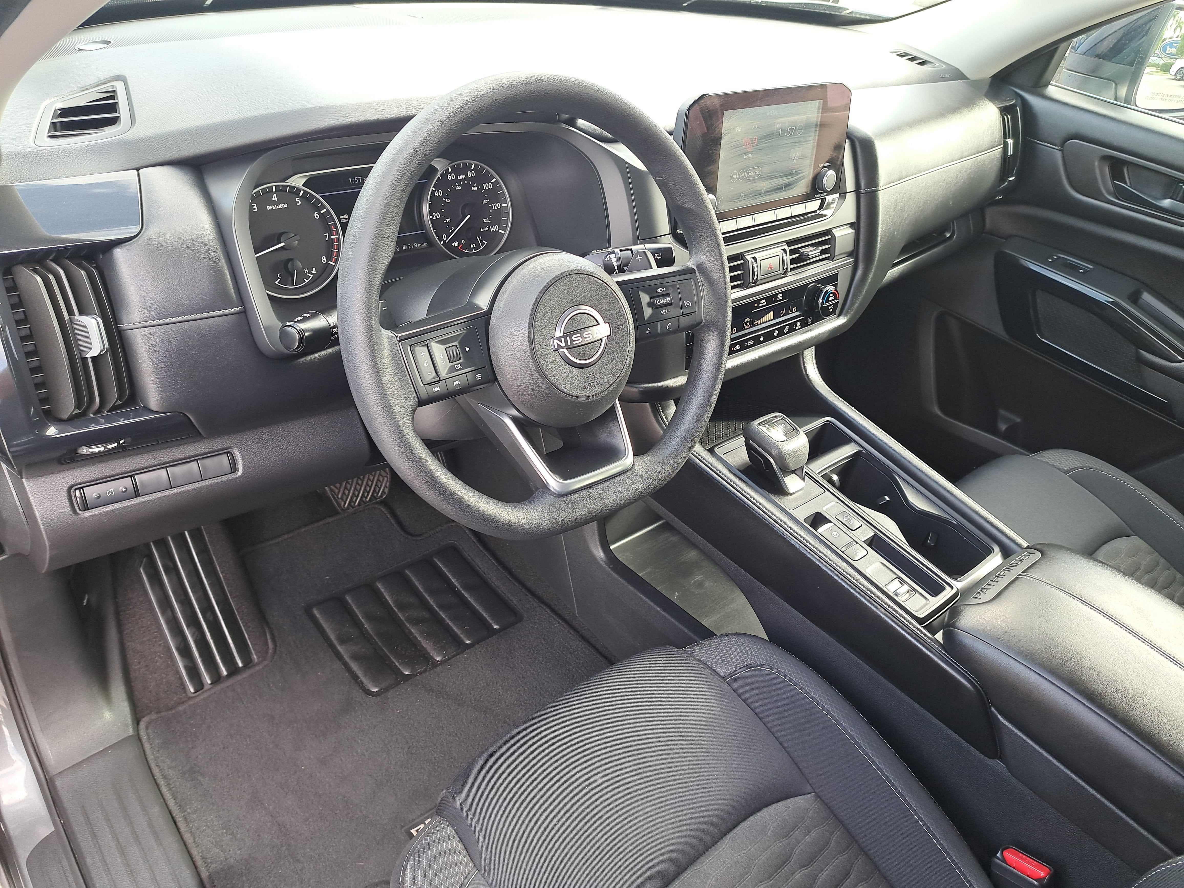 2023 Nissan Pathfinder S