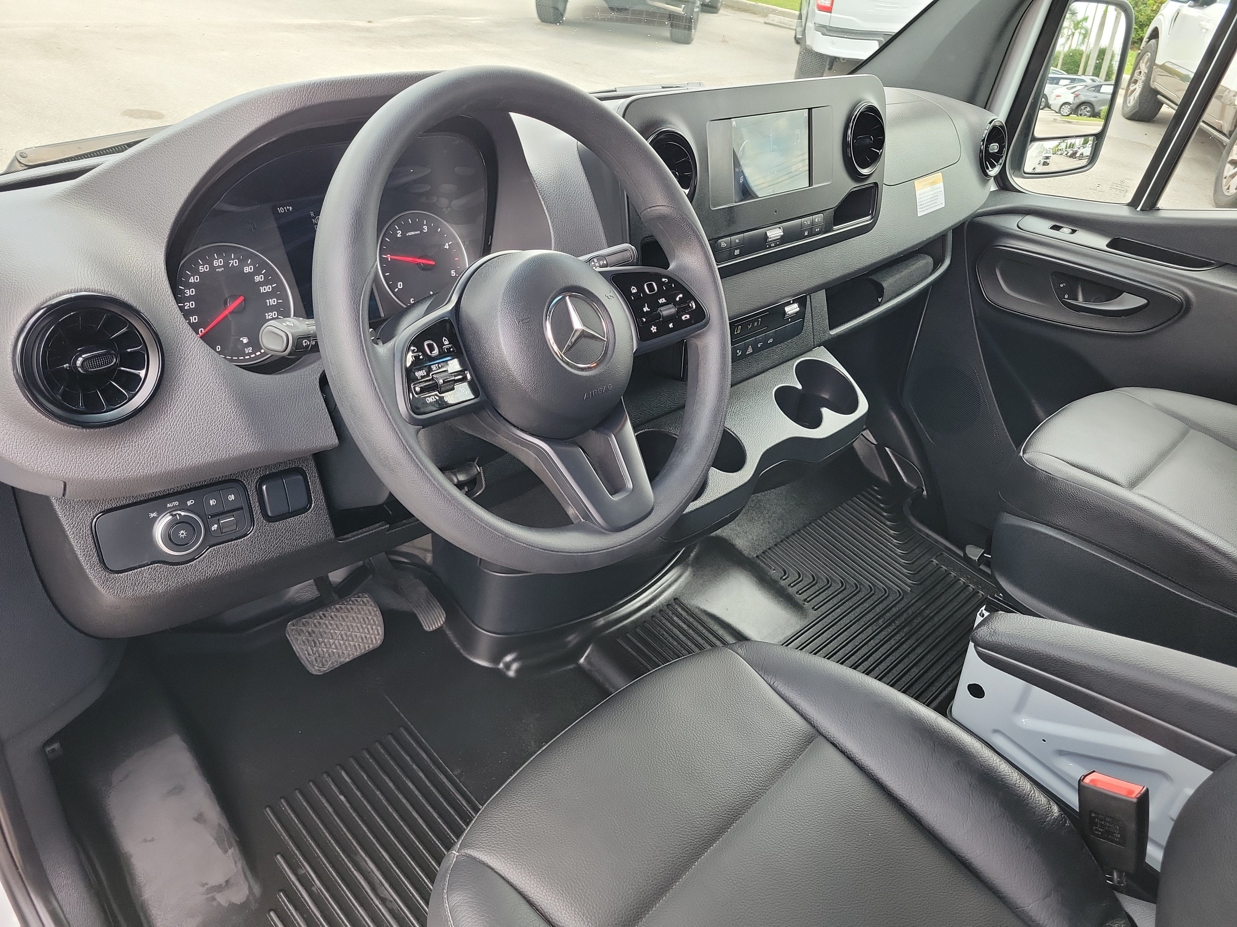 2024 Mercedes-Benz Sprinter Cargo Van Cargo 144 WB