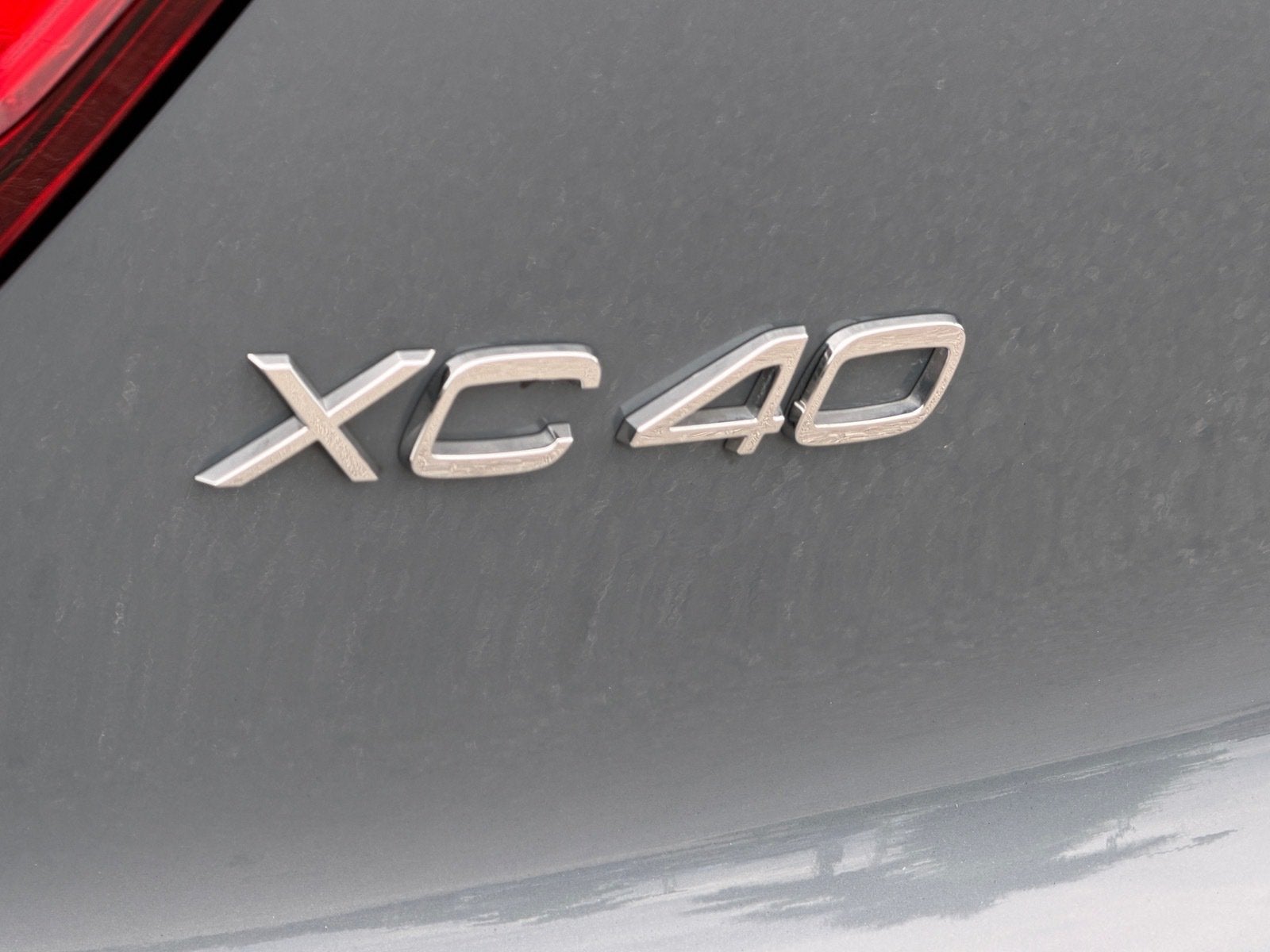 2021 Volvo XC40 R-Design