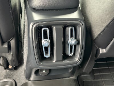 2021 Volvo XC40 R-Design