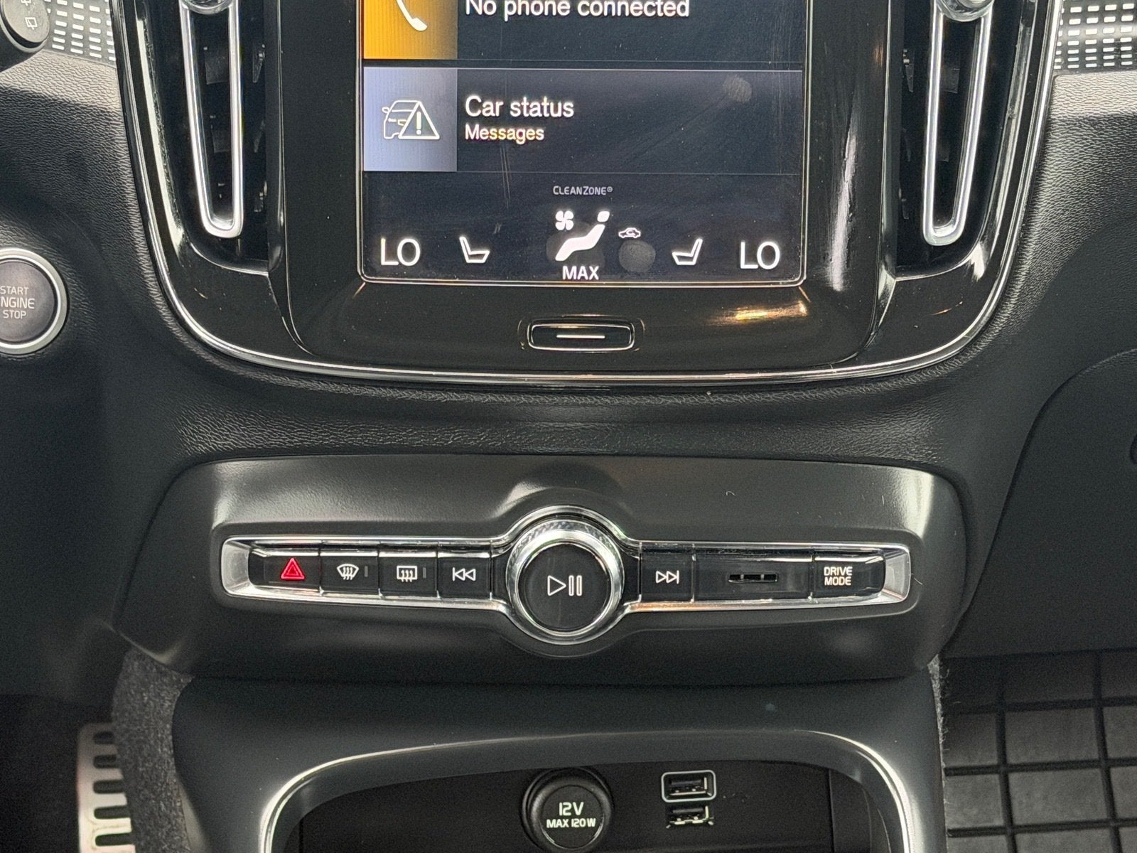 2021 Volvo XC40 R-Design
