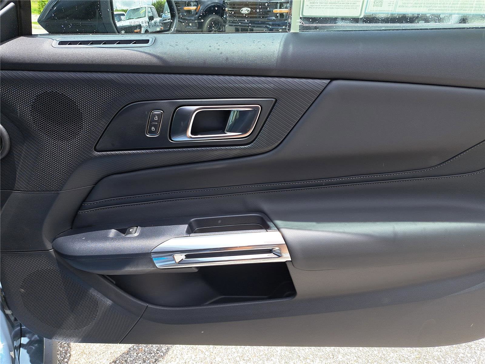 2025 Ford Mustang Premium