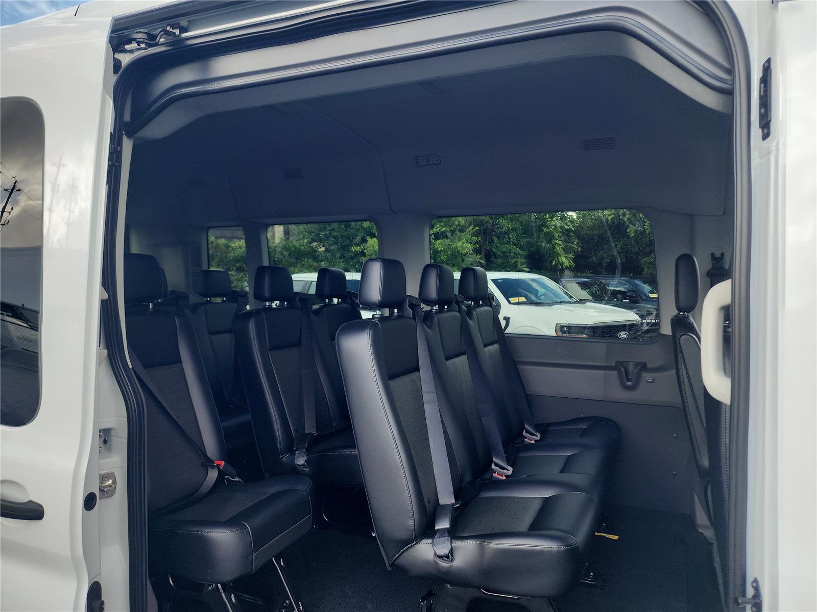 2026 Ford Transit Passenger Wagon XL