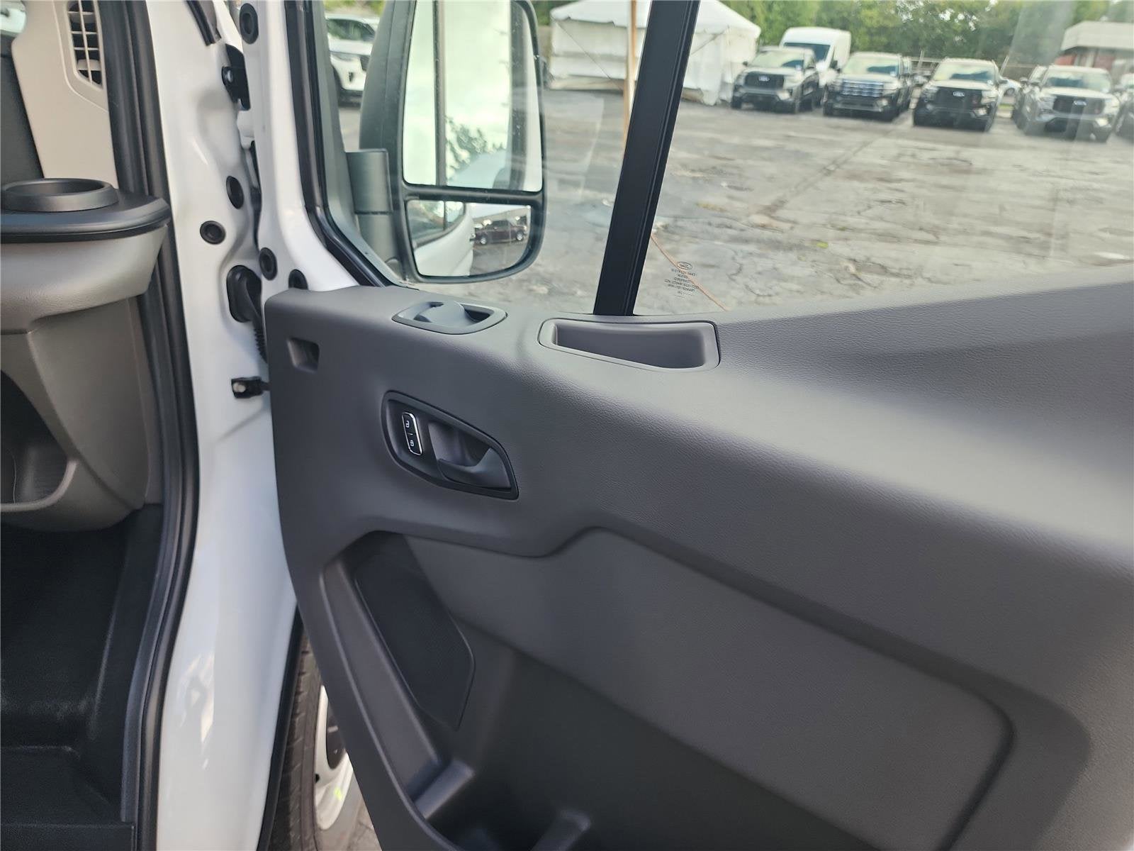 2026 Ford Transit Passenger Wagon XL