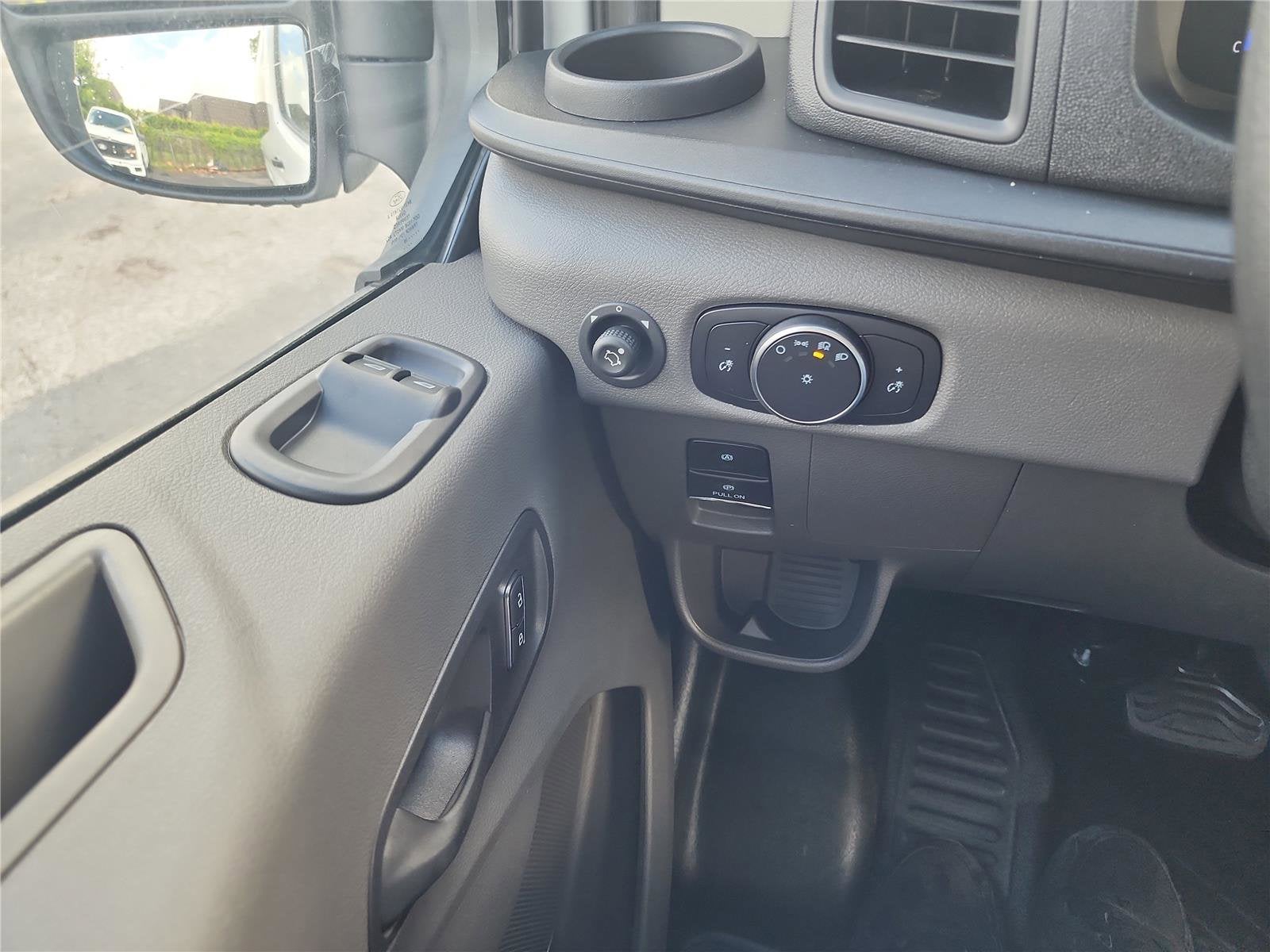 2026 Ford Transit Passenger Wagon XL