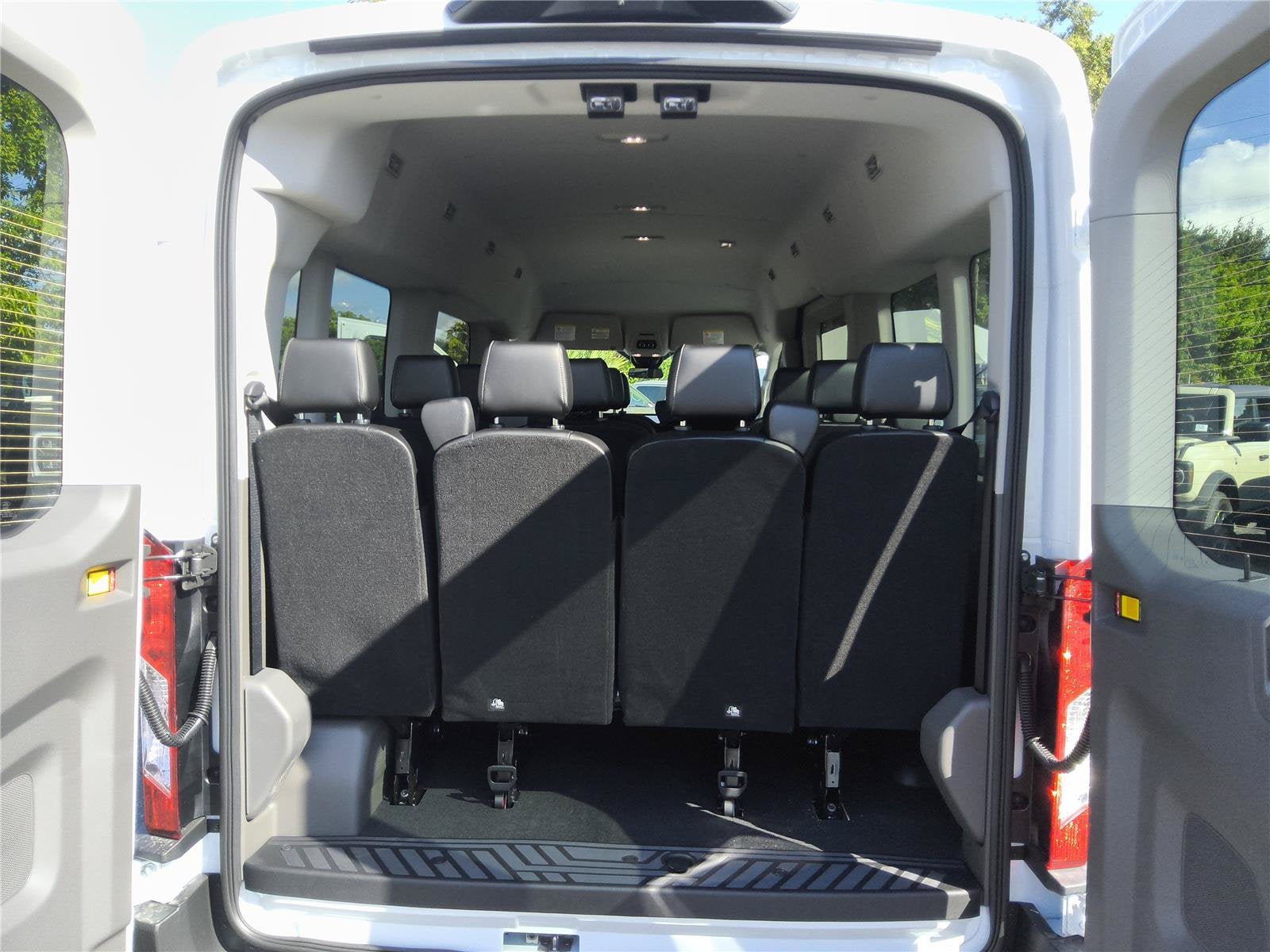 2026 Ford Transit Passenger Wagon XL