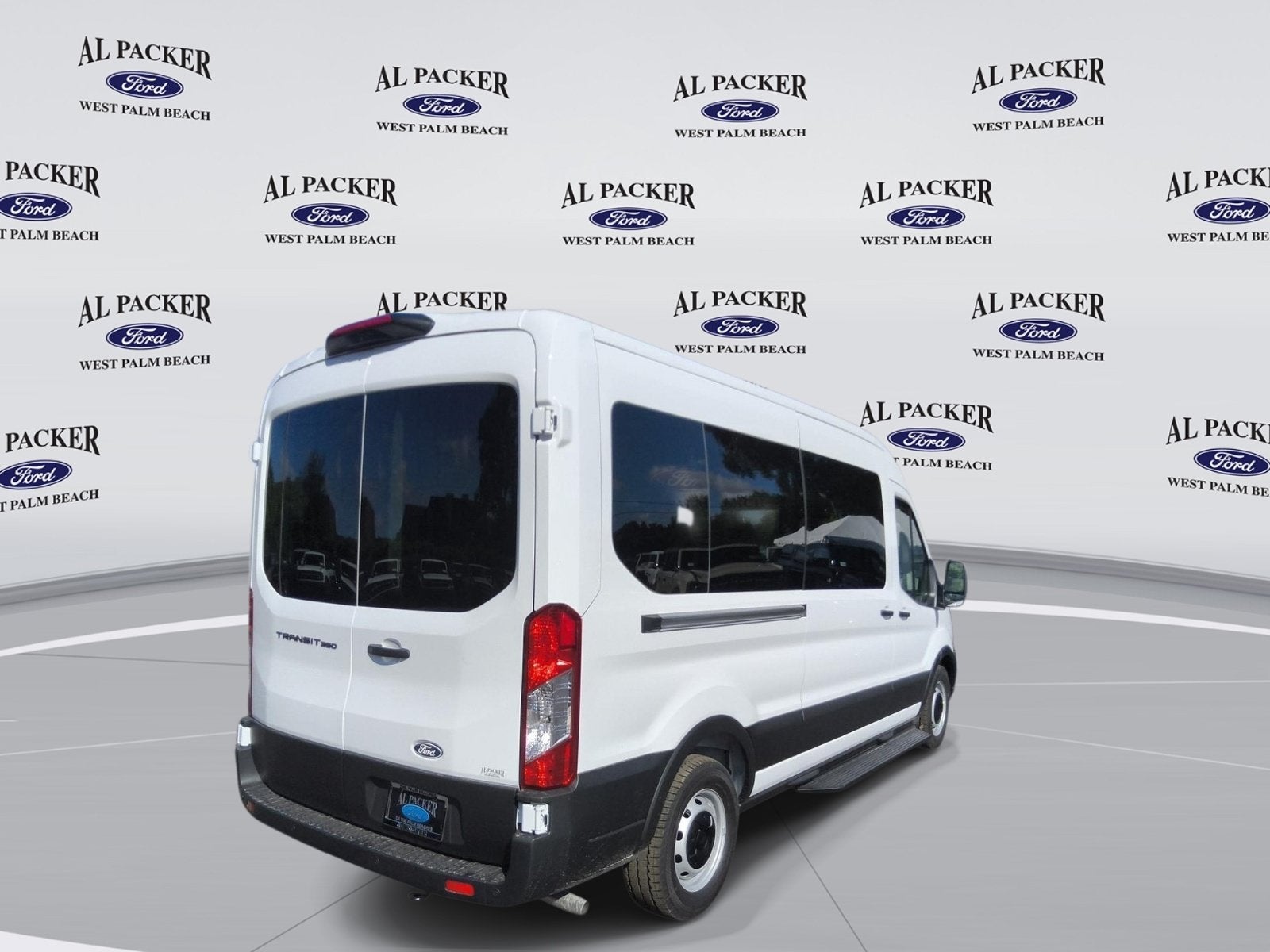 2026 Ford Transit Passenger Wagon XL