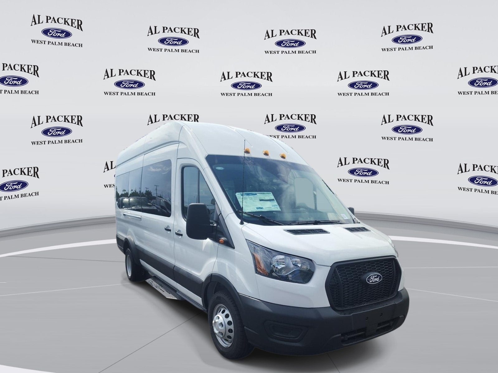 2026 Ford Transit Passenger Wagon XL