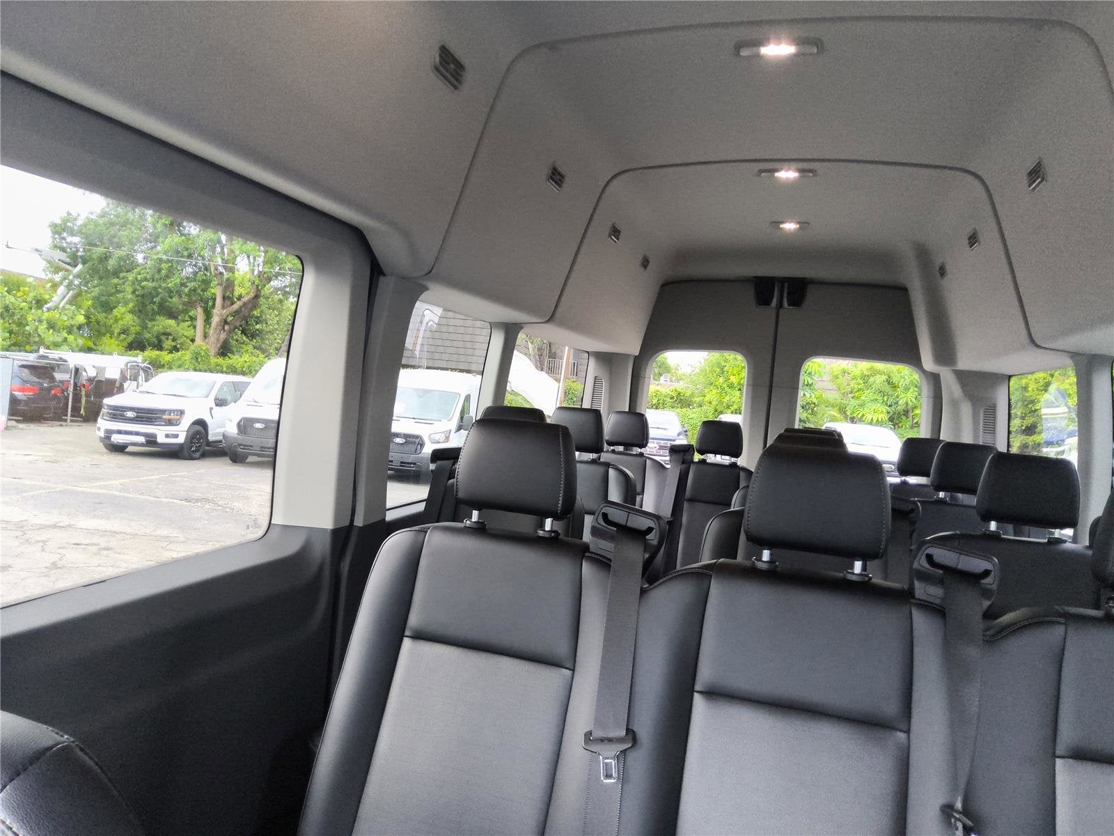 2026 Ford Transit Passenger Wagon XL