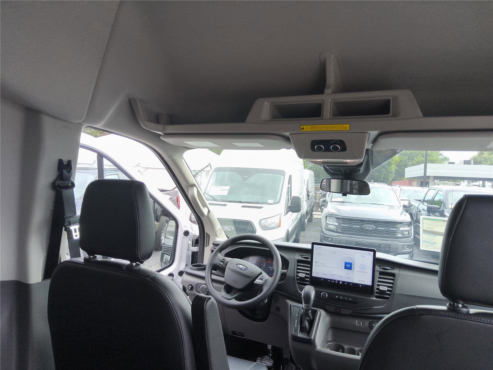 2026 Ford Transit Passenger Wagon XL