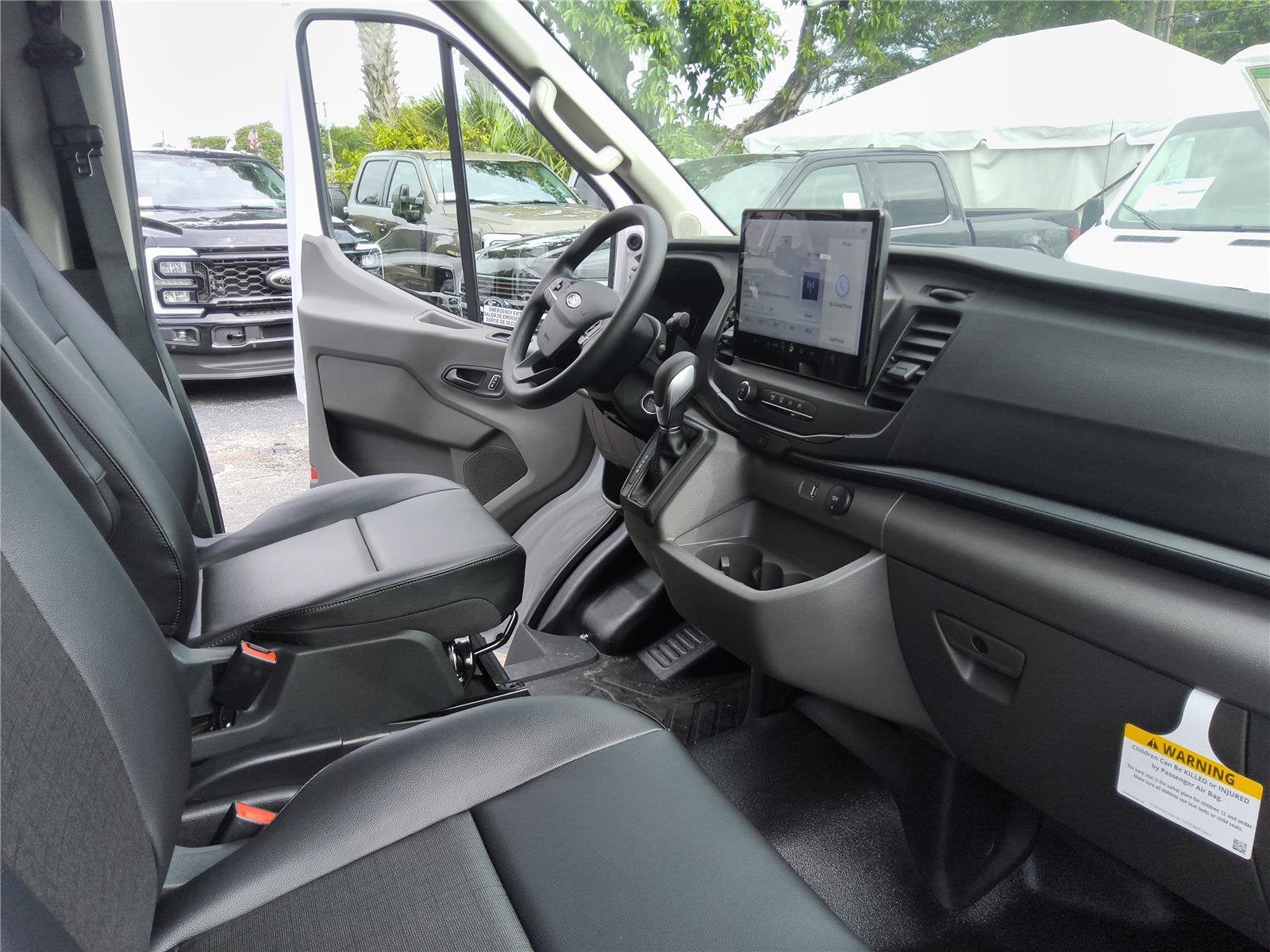 2026 Ford Transit Passenger Wagon XL