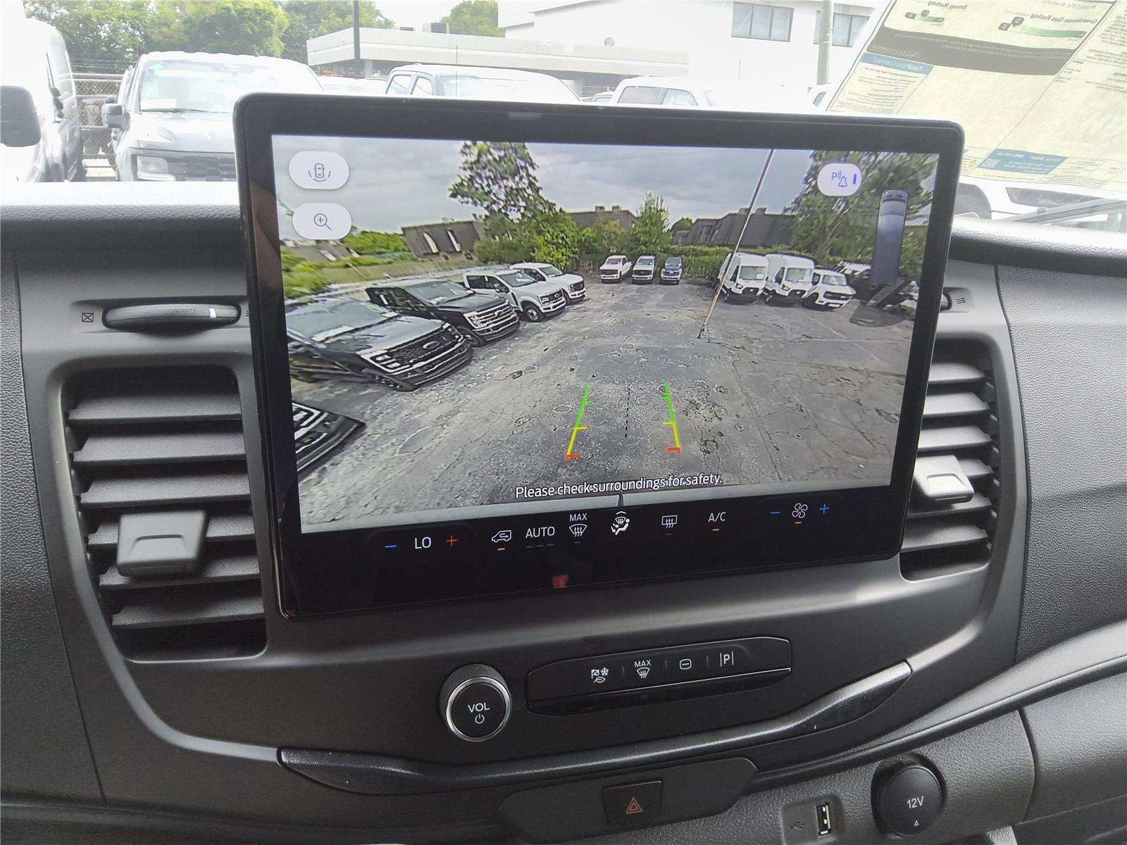 2026 Ford Transit Passenger Wagon XL