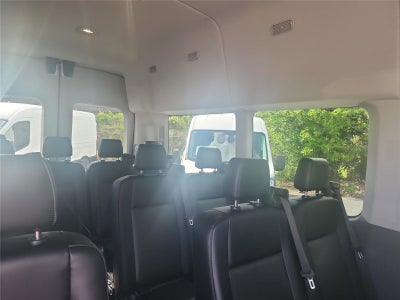 2026 Ford Transit Passenger Wagon XL