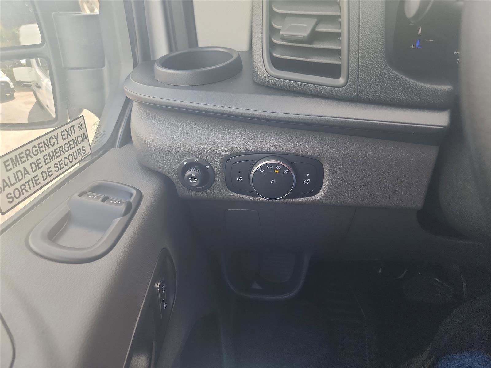 2026 Ford Transit Passenger Wagon XL