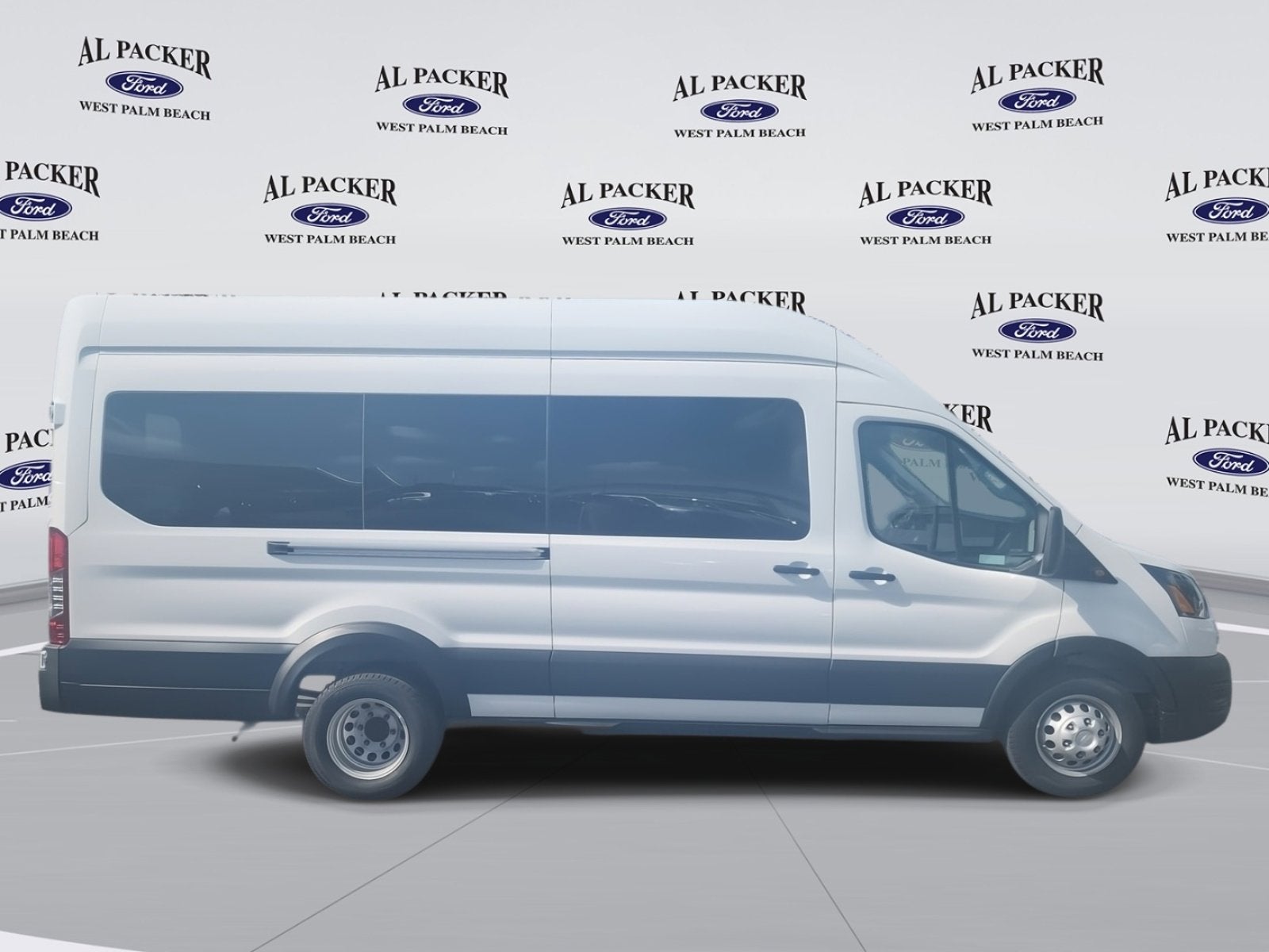 2026 Ford Transit Passenger Wagon XL