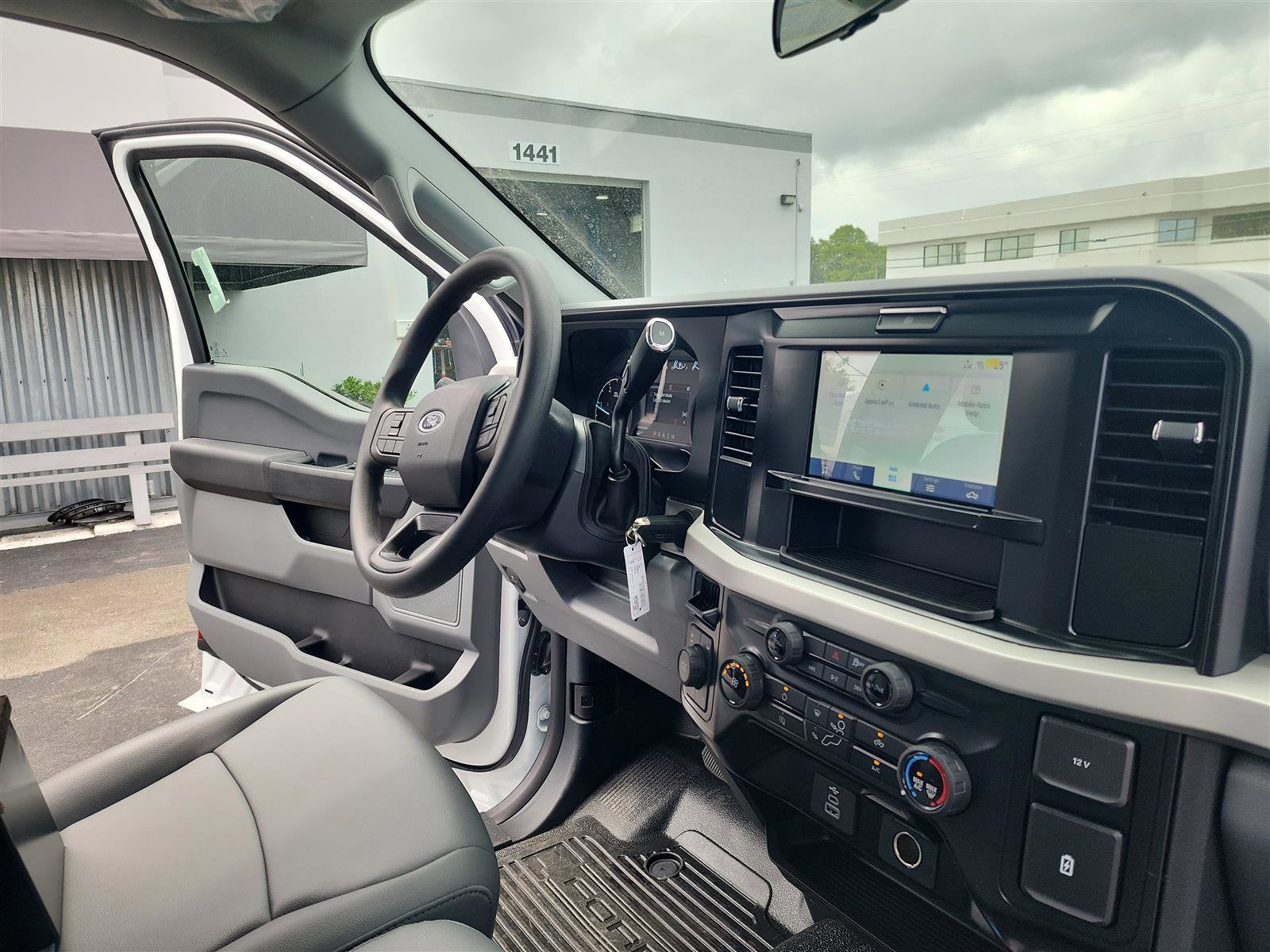 2025 Ford Super Duty F-350 DRW XL