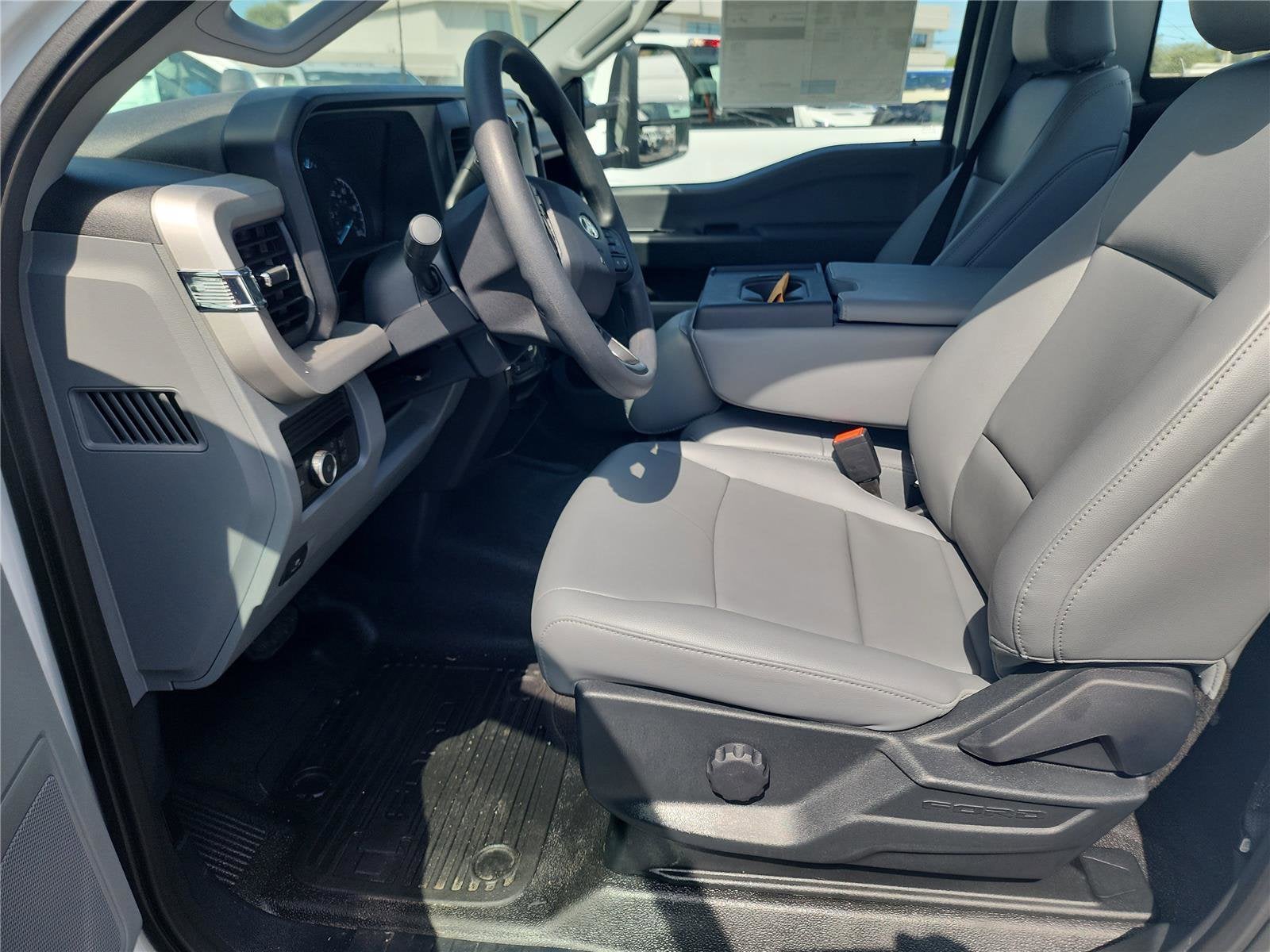 2025 Ford Super Duty F-250 SRW XL