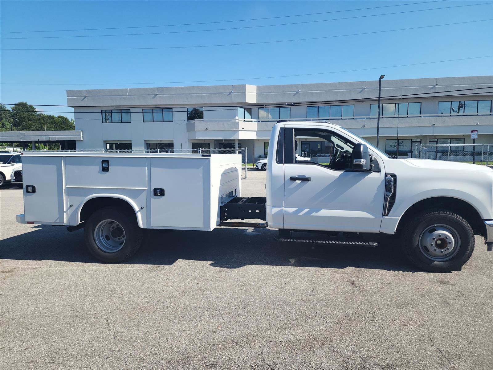 2025 Ford Super Duty F-350 DRW XL