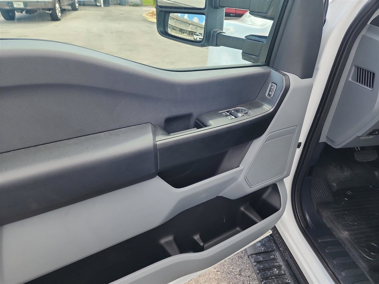 2025 Ford Super Duty F-350 DRW XL