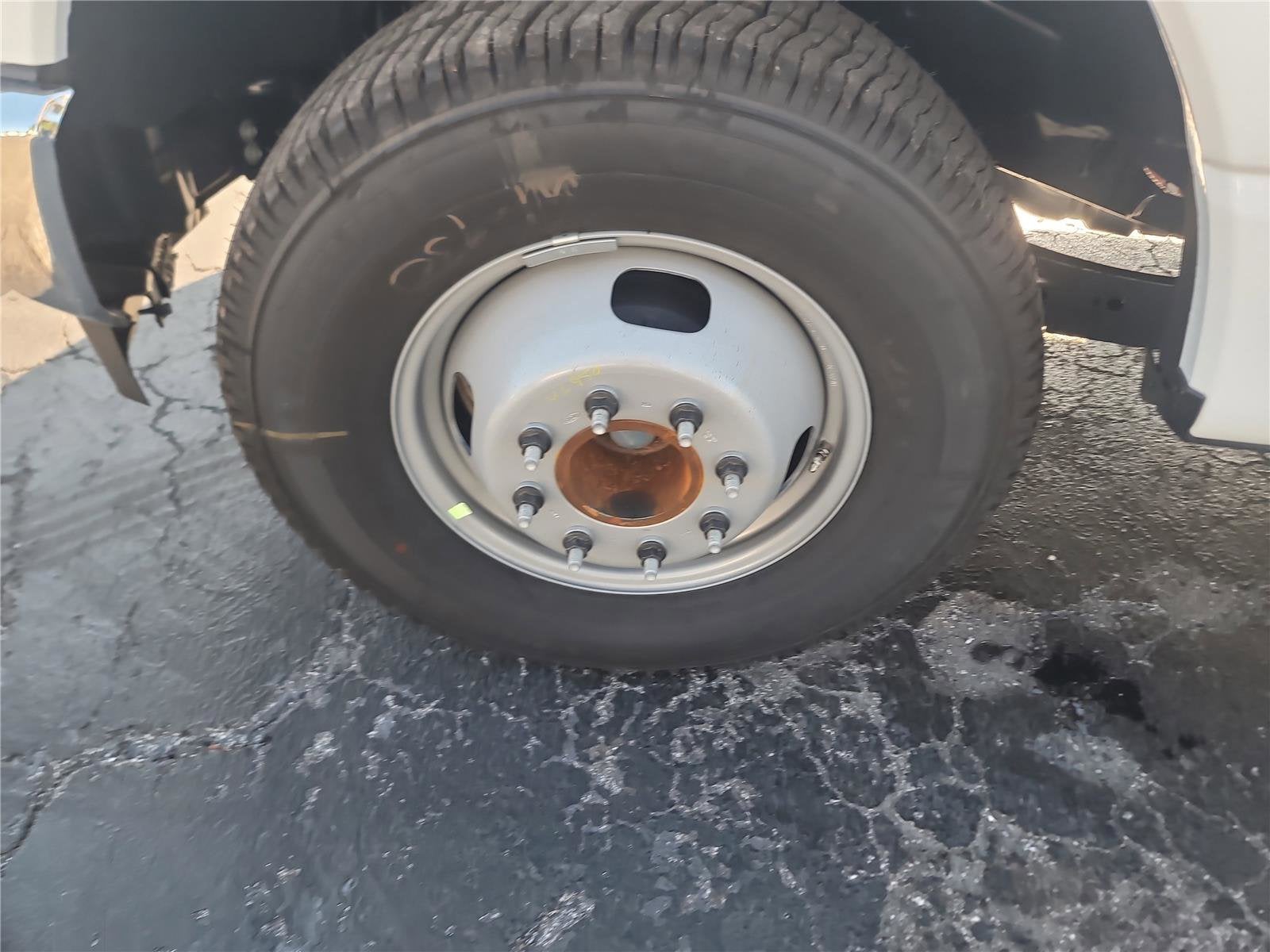 2026 Ford Super Duty F-350 DRW XL