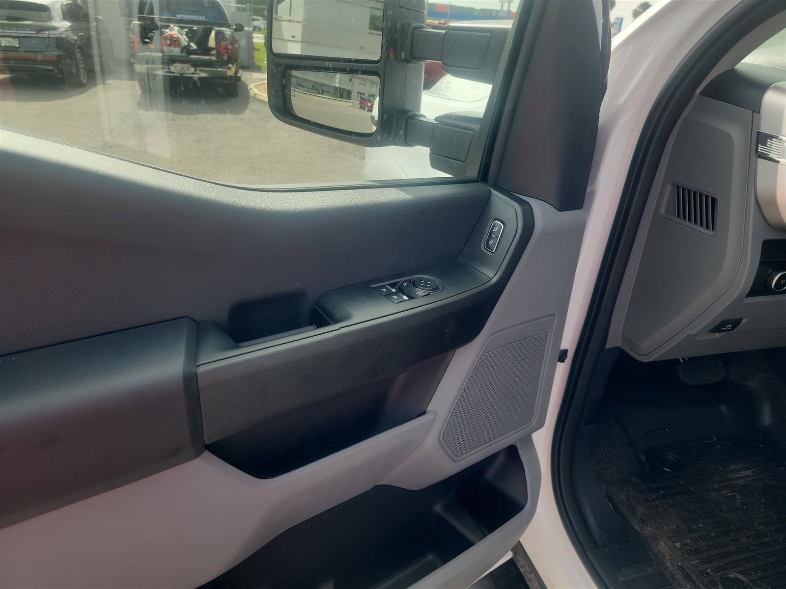 2025 Ford Super Duty F-450 DRW Base