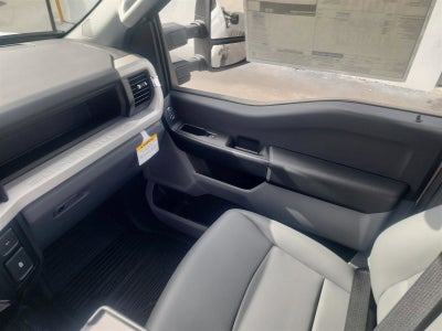 2025 Ford Super Duty F-450 DRW Base