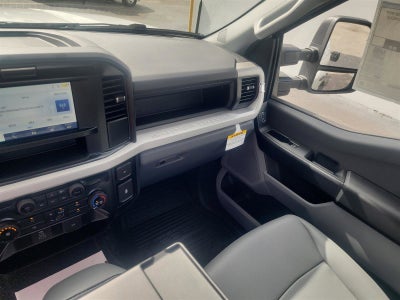 2025 Ford Super Duty F-450 DRW Base