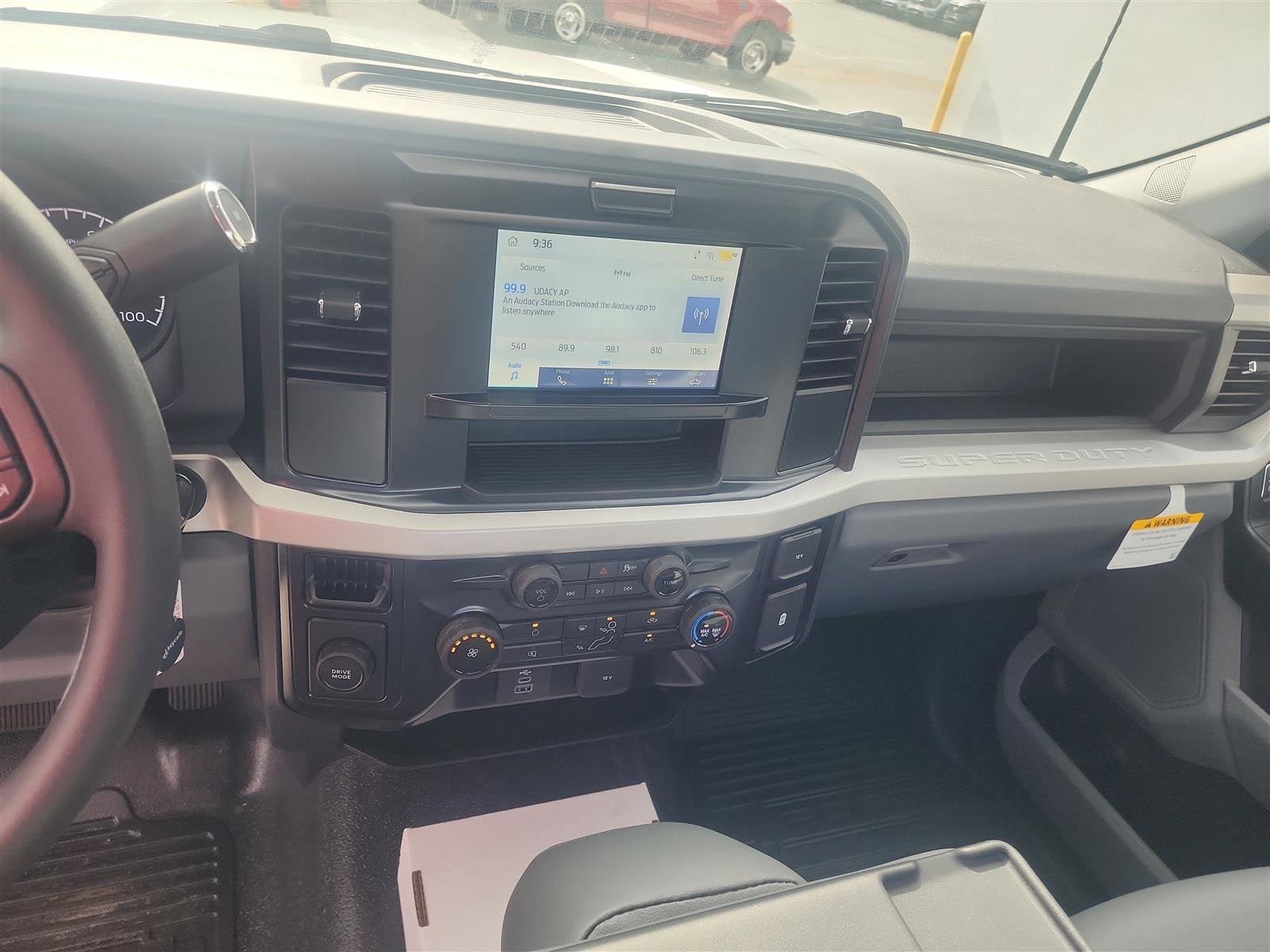 2025 Ford Super Duty F-450 DRW Base