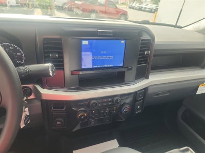 2025 Ford Super Duty F-450 DRW Base