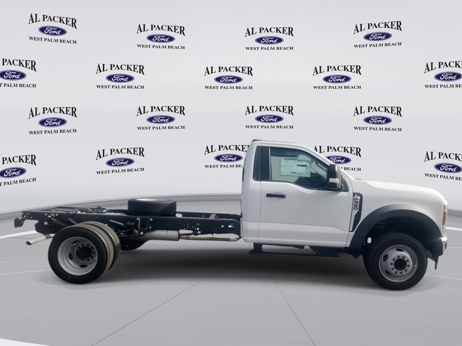 2025 Ford Super Duty F-450 DRW Base
