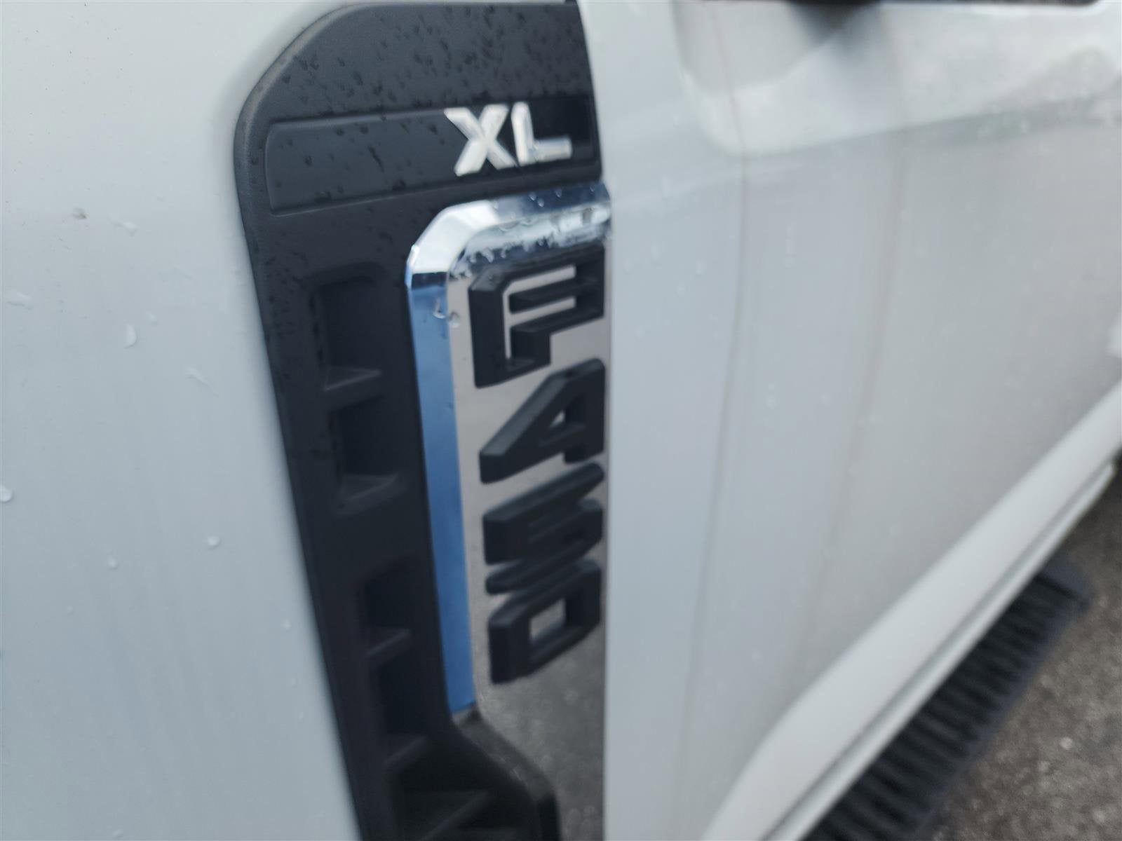 2024 Ford Super Duty F-450 DRW XL