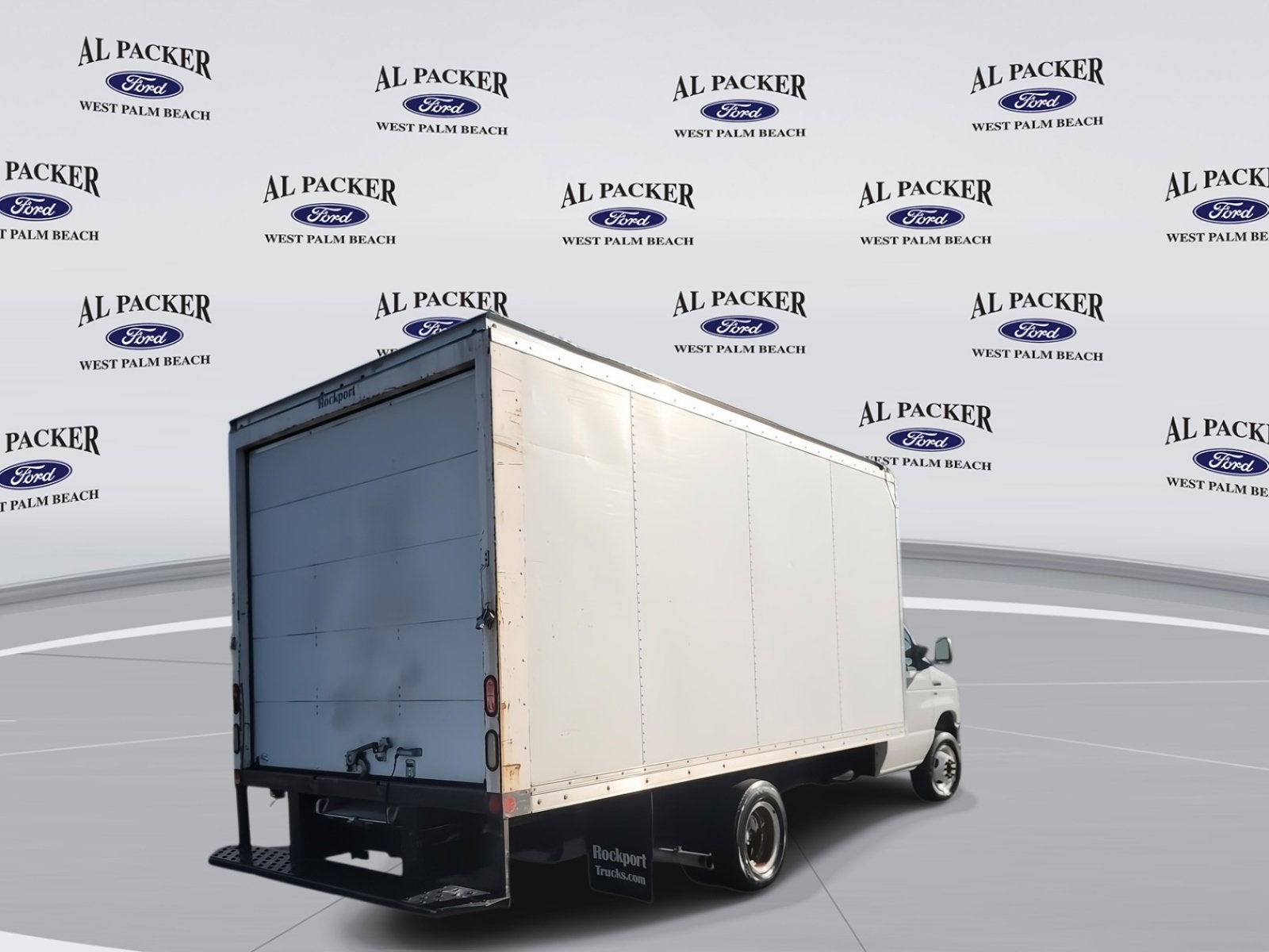 2016 Ford Econoline Commercial Cutaway Base