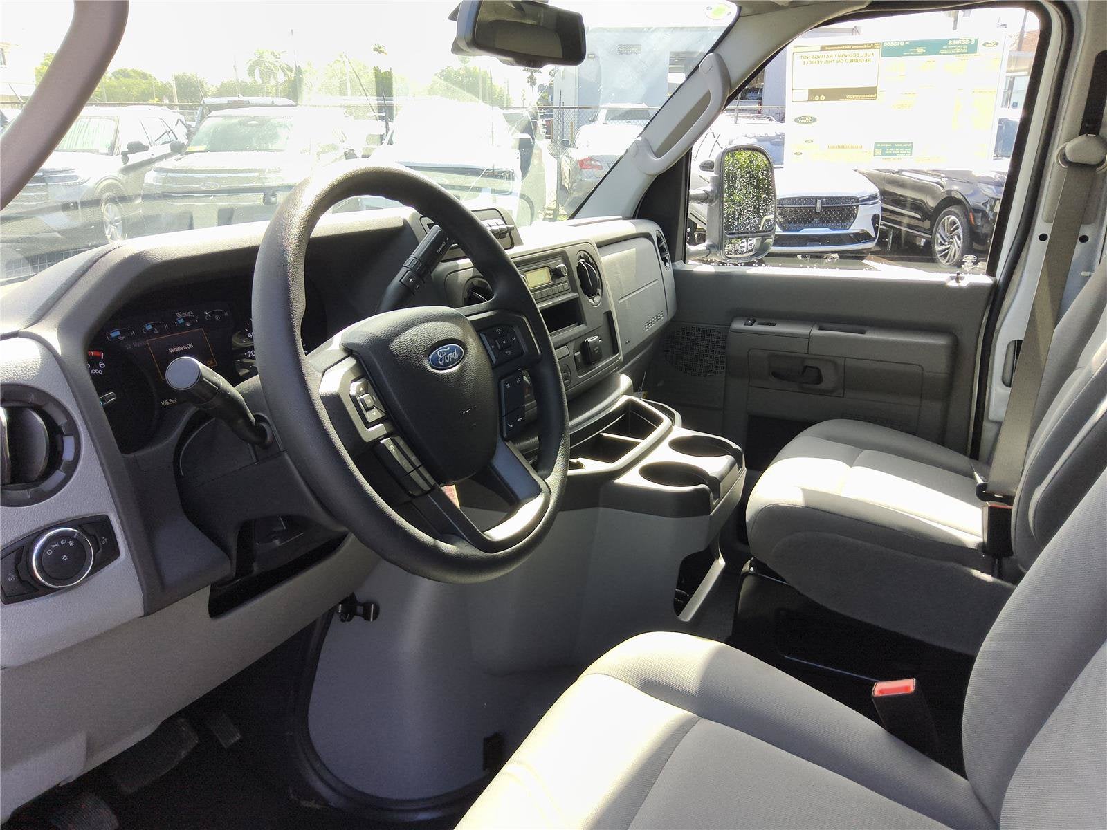 2027 Ford E-Series Cutaway Base