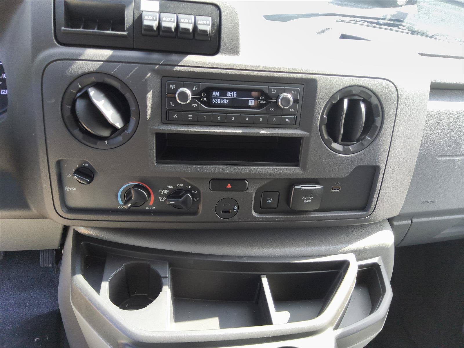 2027 Ford E-Series Cutaway Base