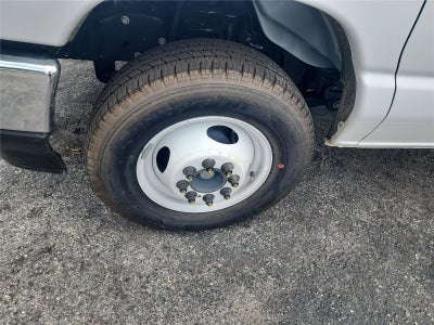 2026 Ford E-Series Cutaway Base